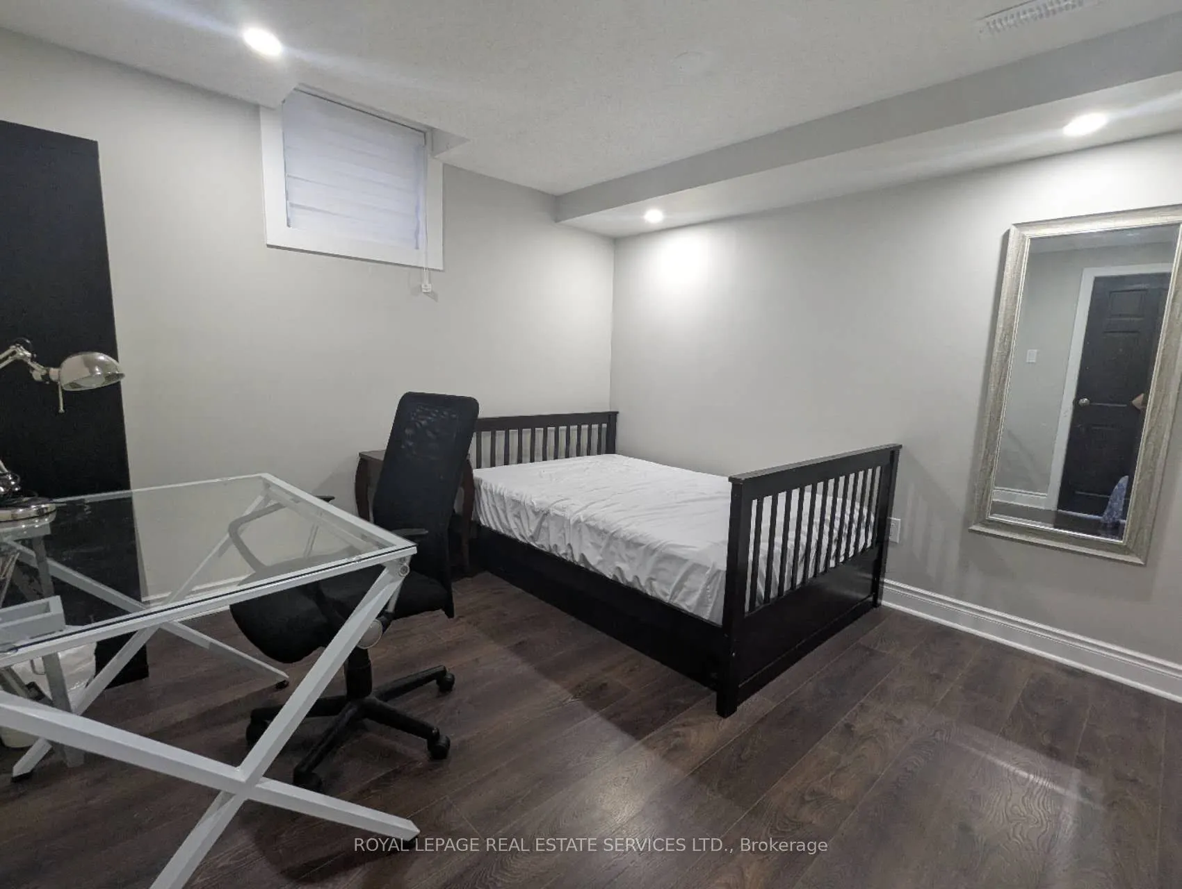 6057 Leeside Crescent, #Basement