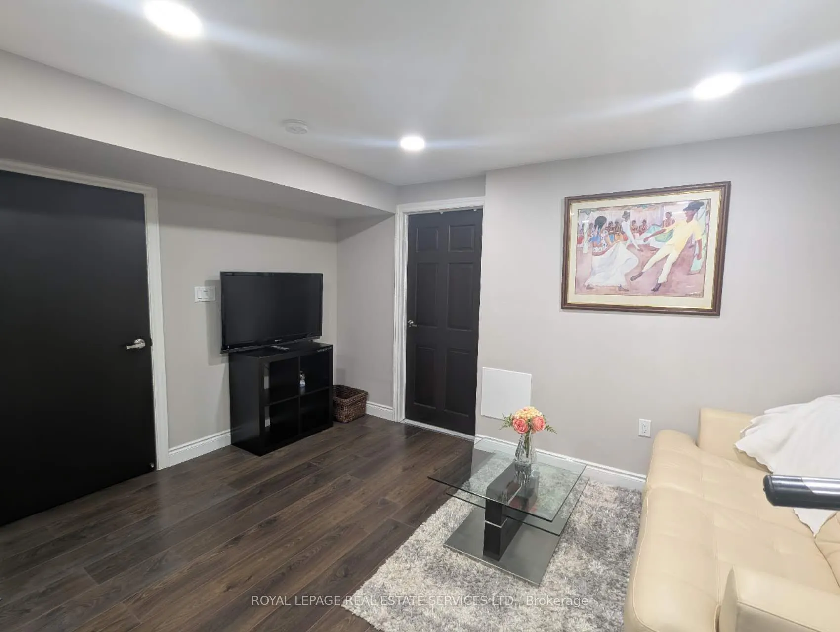 6057 Leeside Crescent, #Basement