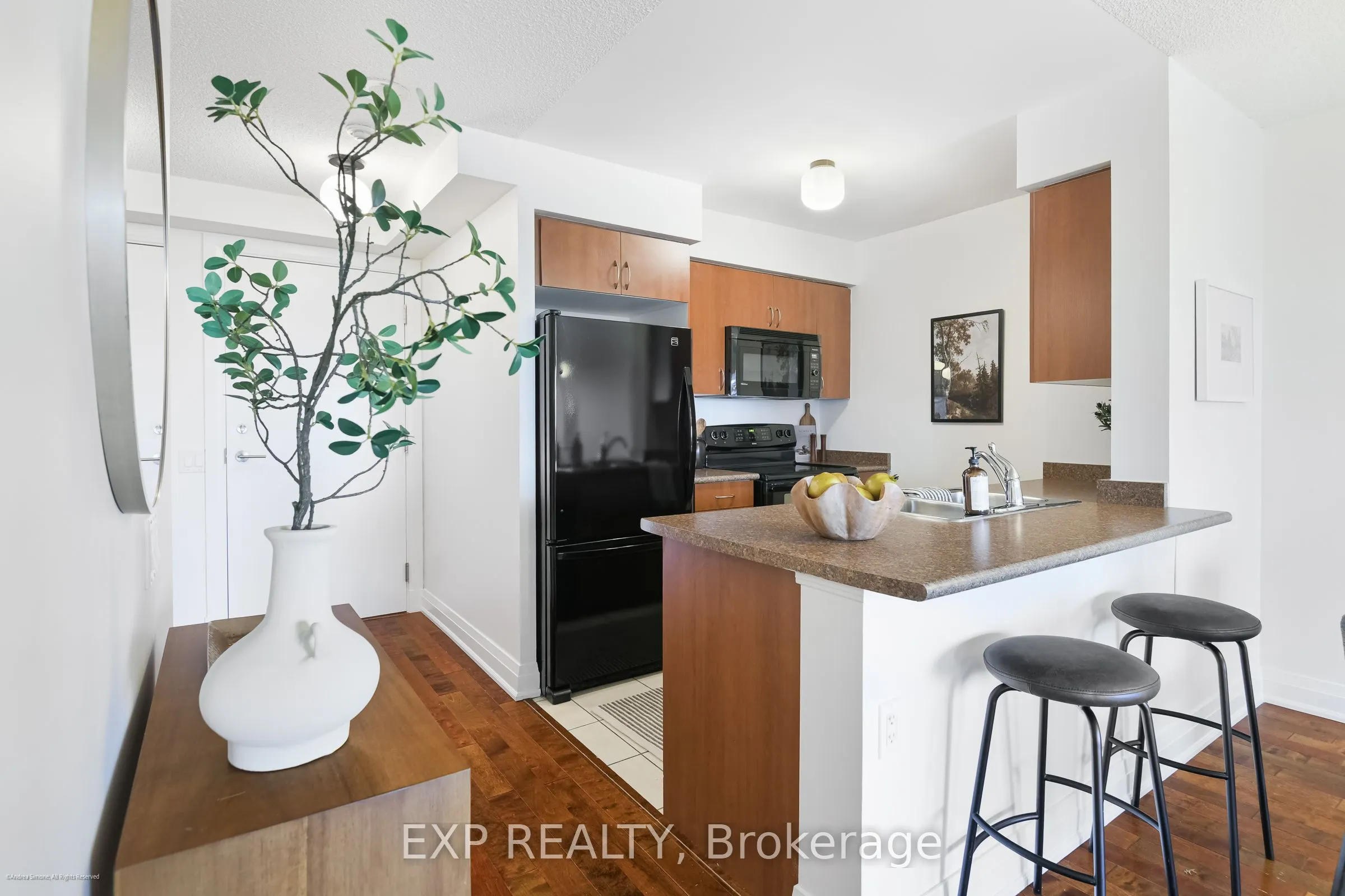 60 Heintzman Street, #1322