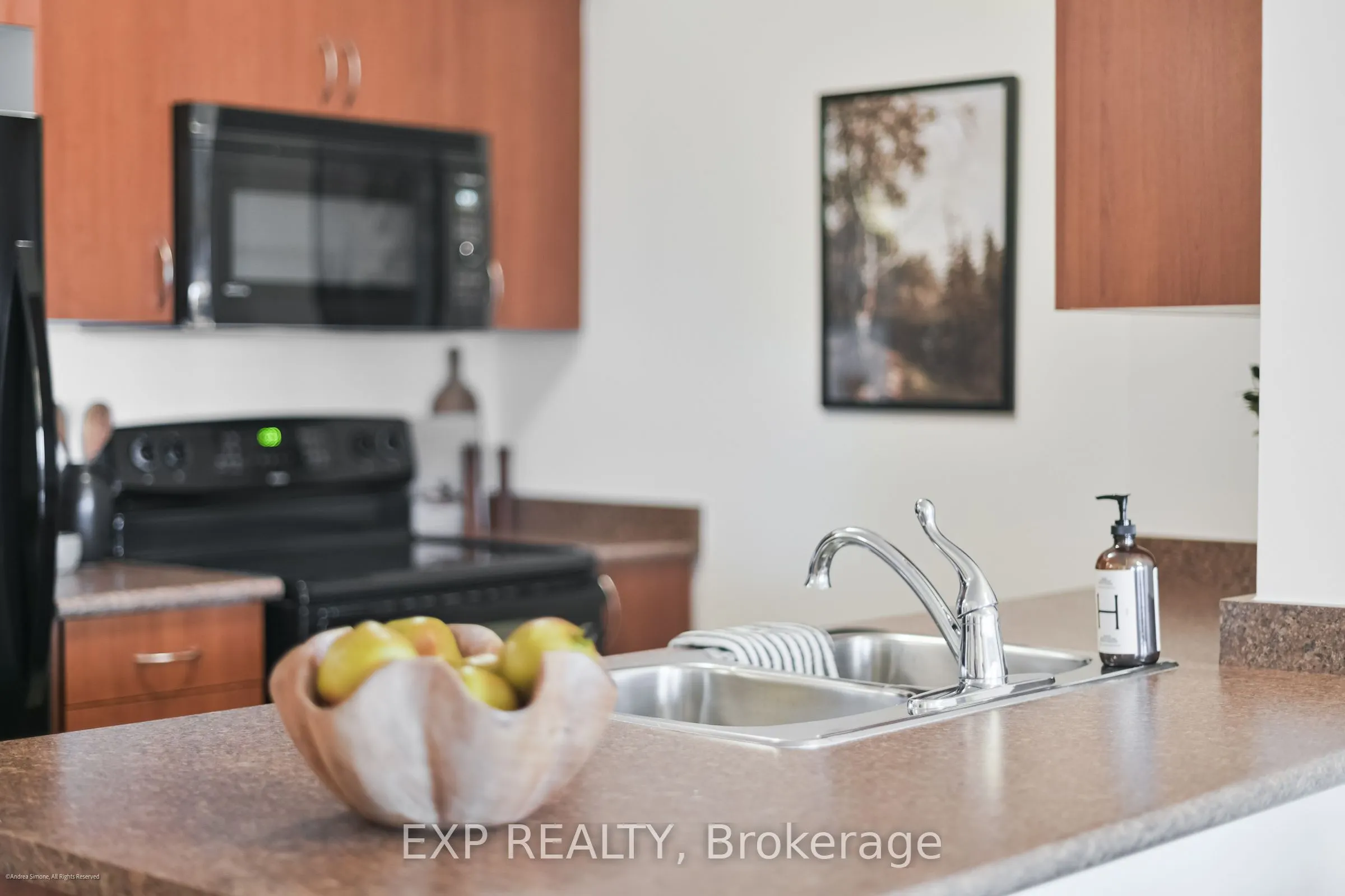 60 Heintzman Street, #1322