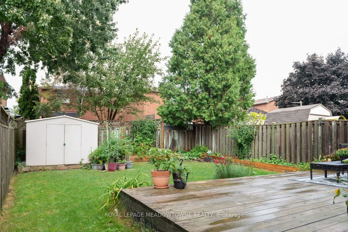 32 Clarridge Court
