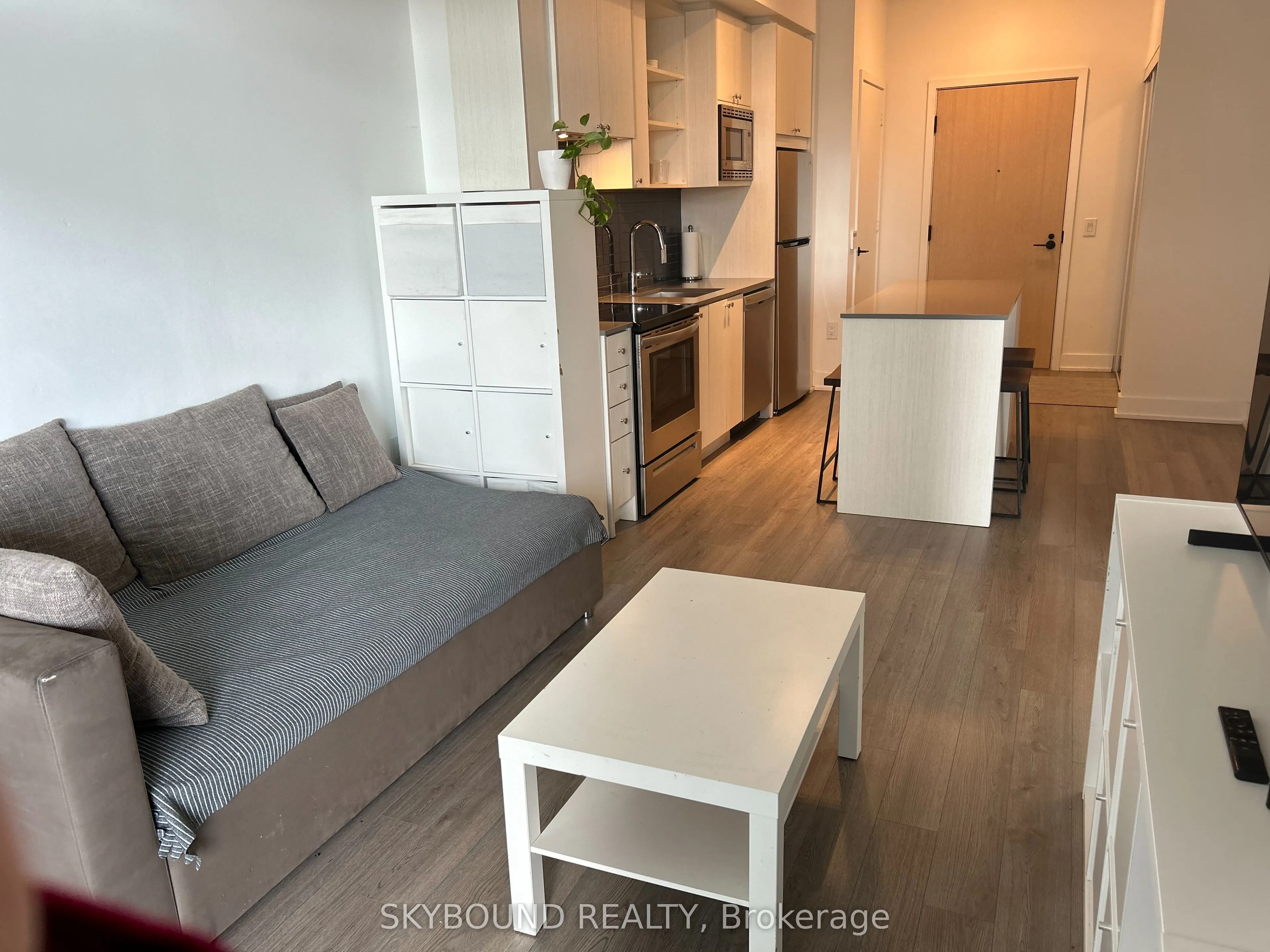 60 George Butchart Drive, #318