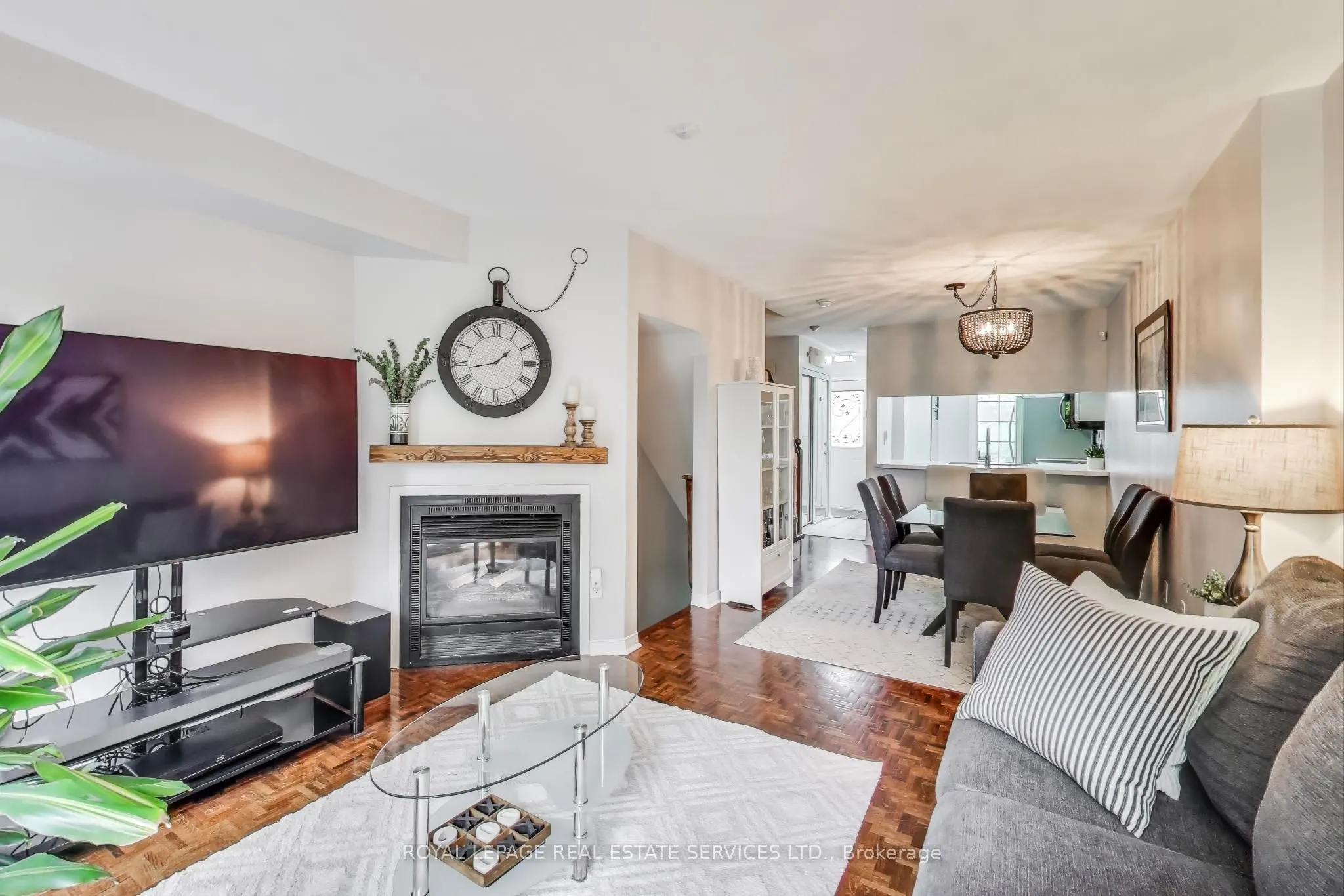 210 Manitoba Street, #10