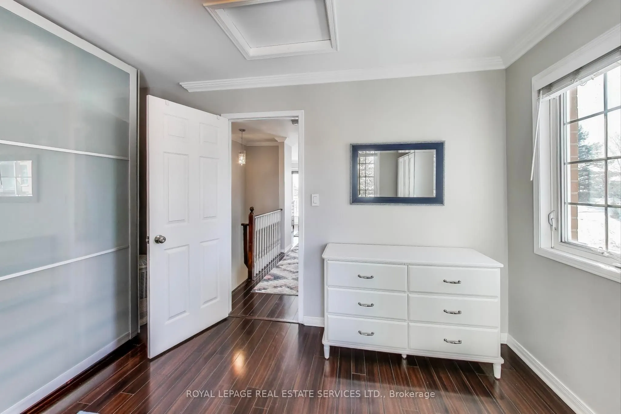 210 Manitoba Street, #10