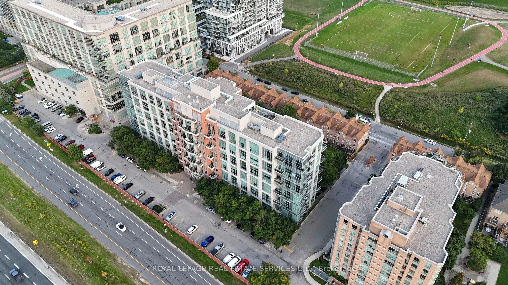 210 Manitoba Street, #10