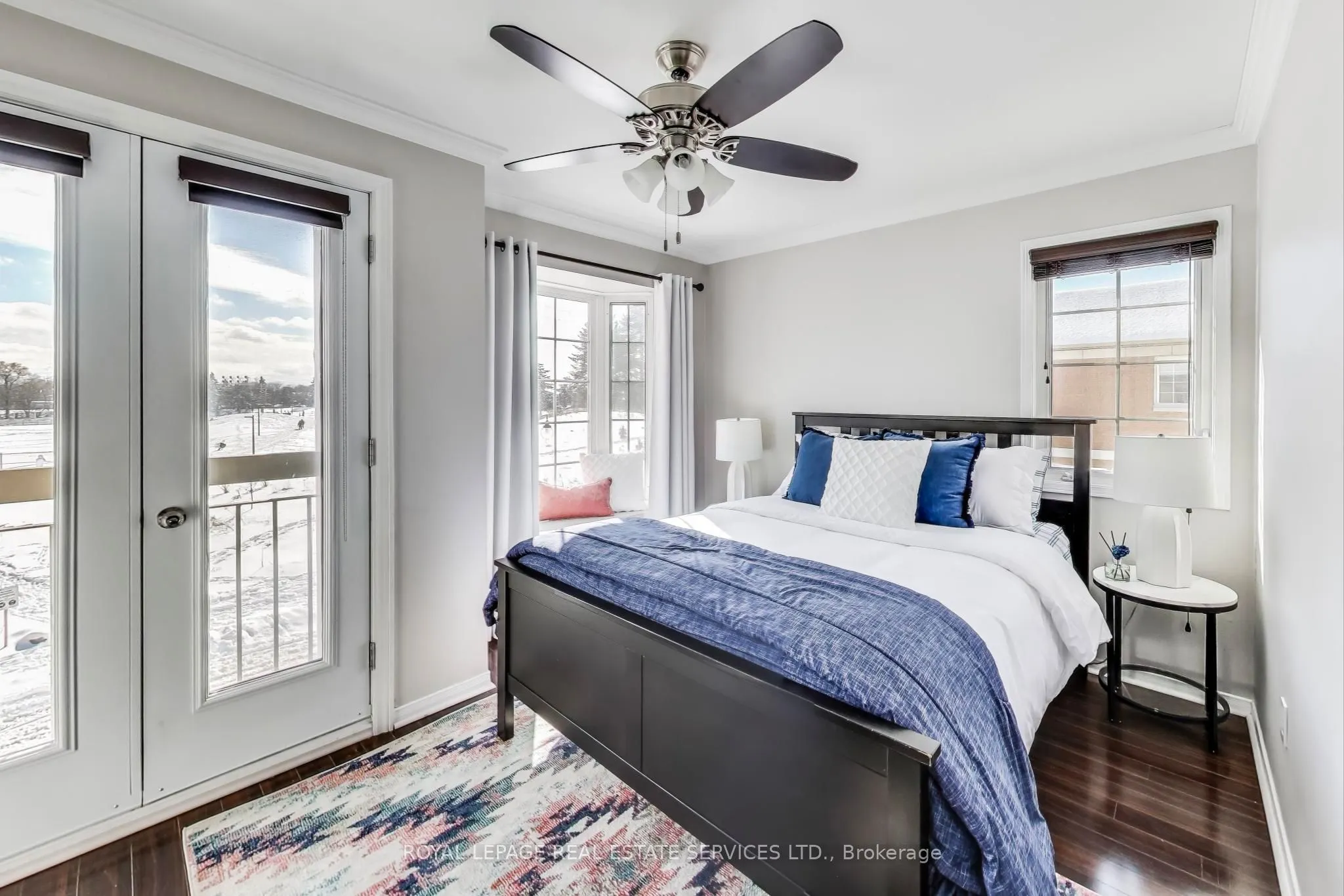 210 Manitoba Street, #10