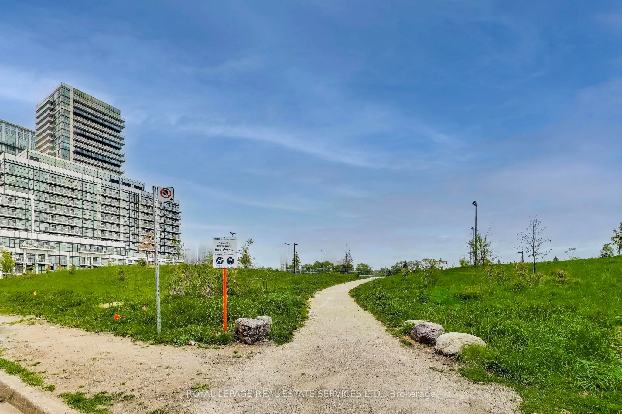 210 Manitoba Street, #10