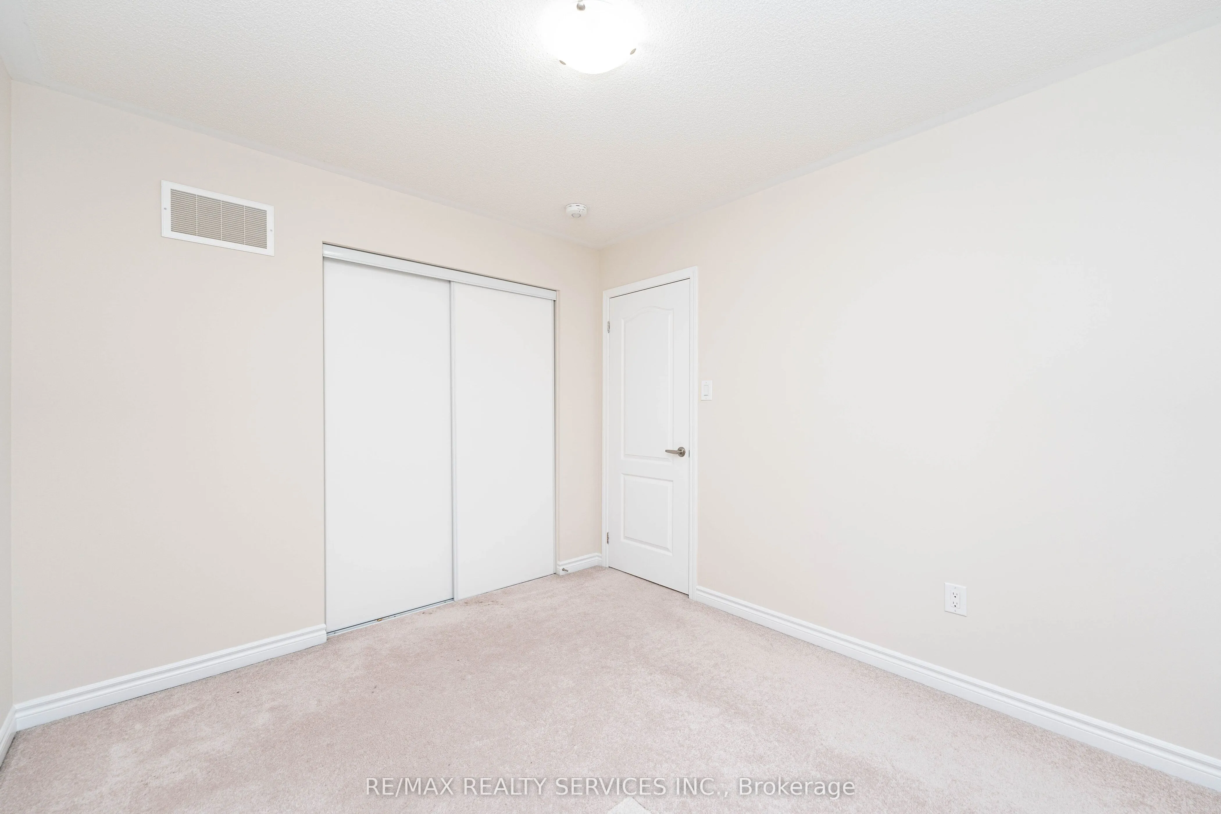 29 Circus Crescent N