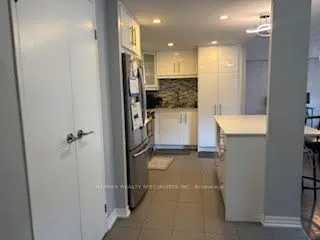 3695 Kaneff Crescent, #212