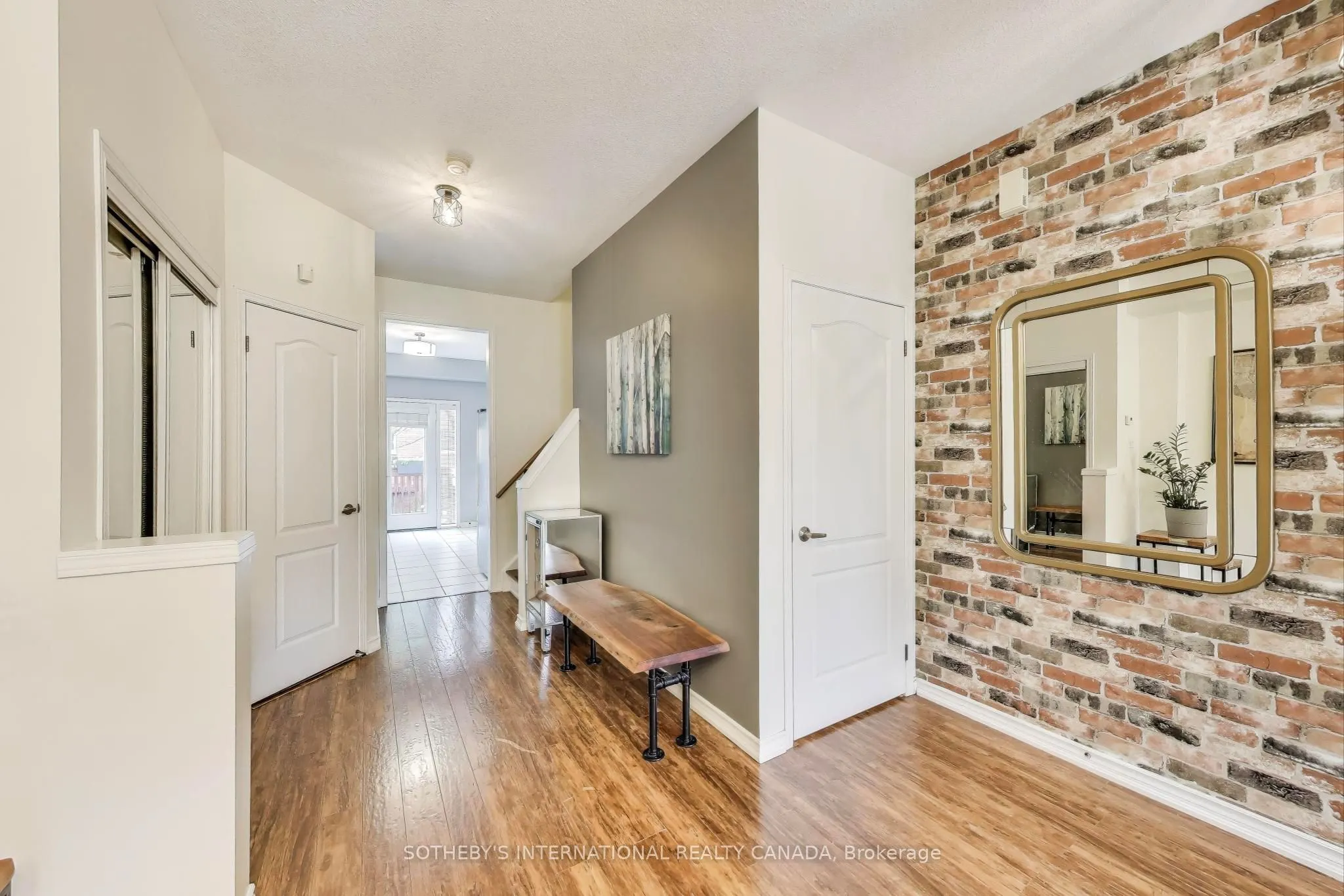 435 Hensall Circle, #17