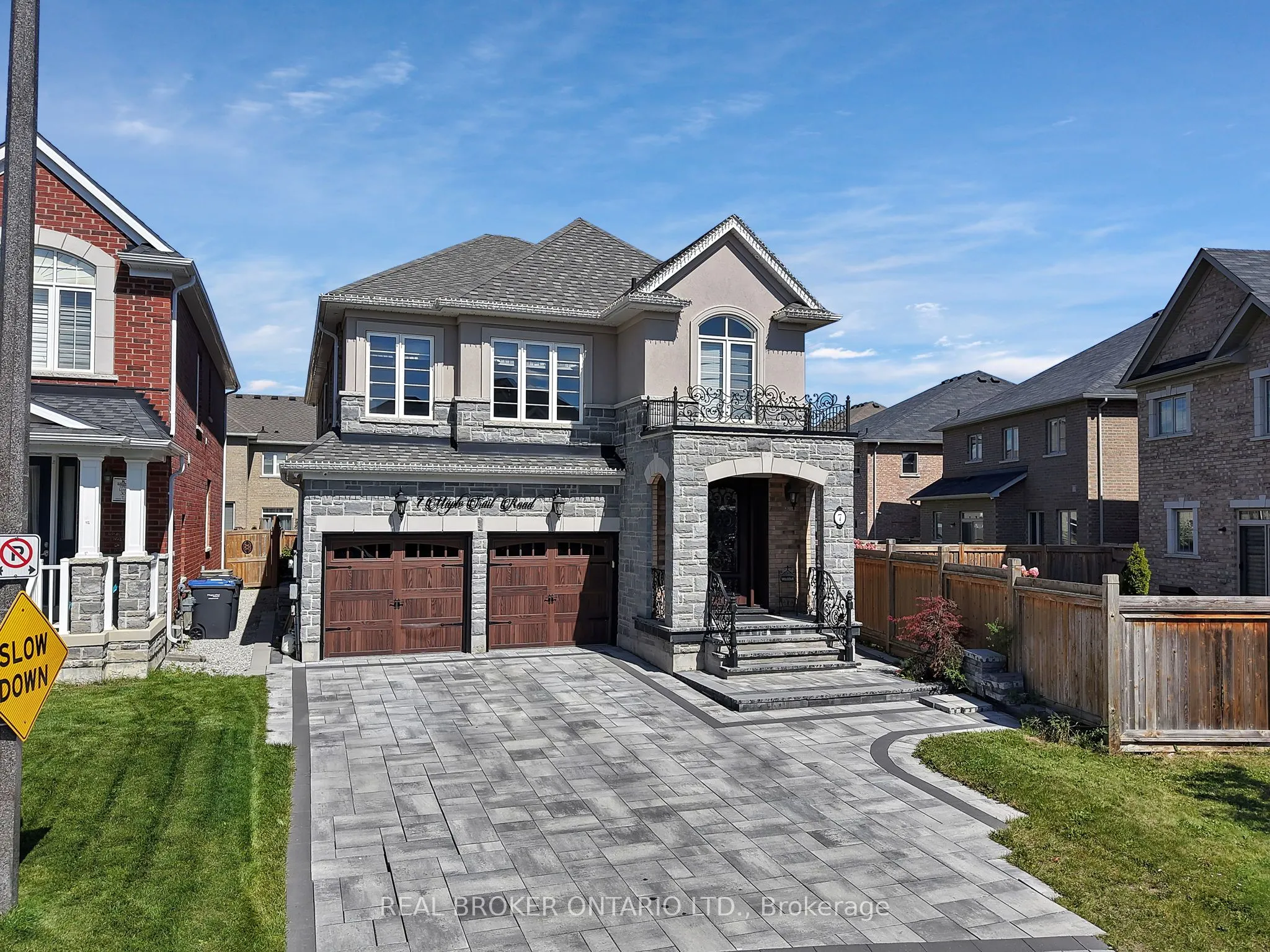 7 Maple Trail Road