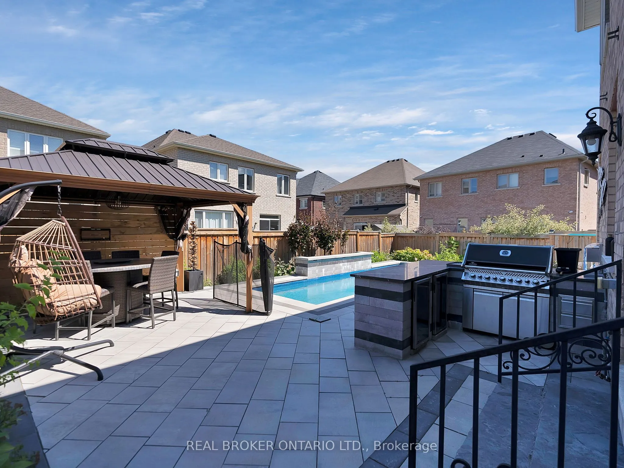 7 Maple Trail Road