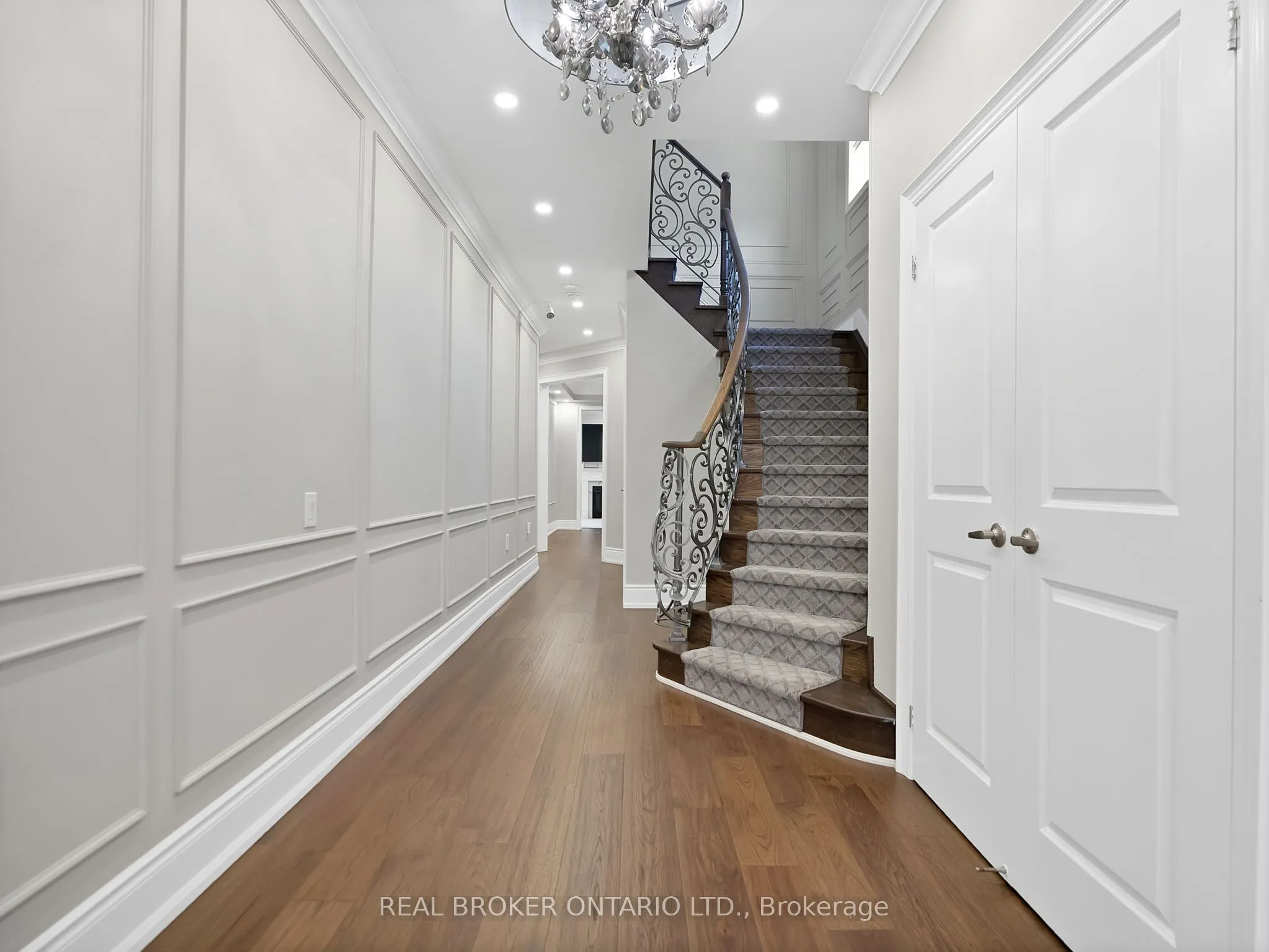 7 Maple Trail Road