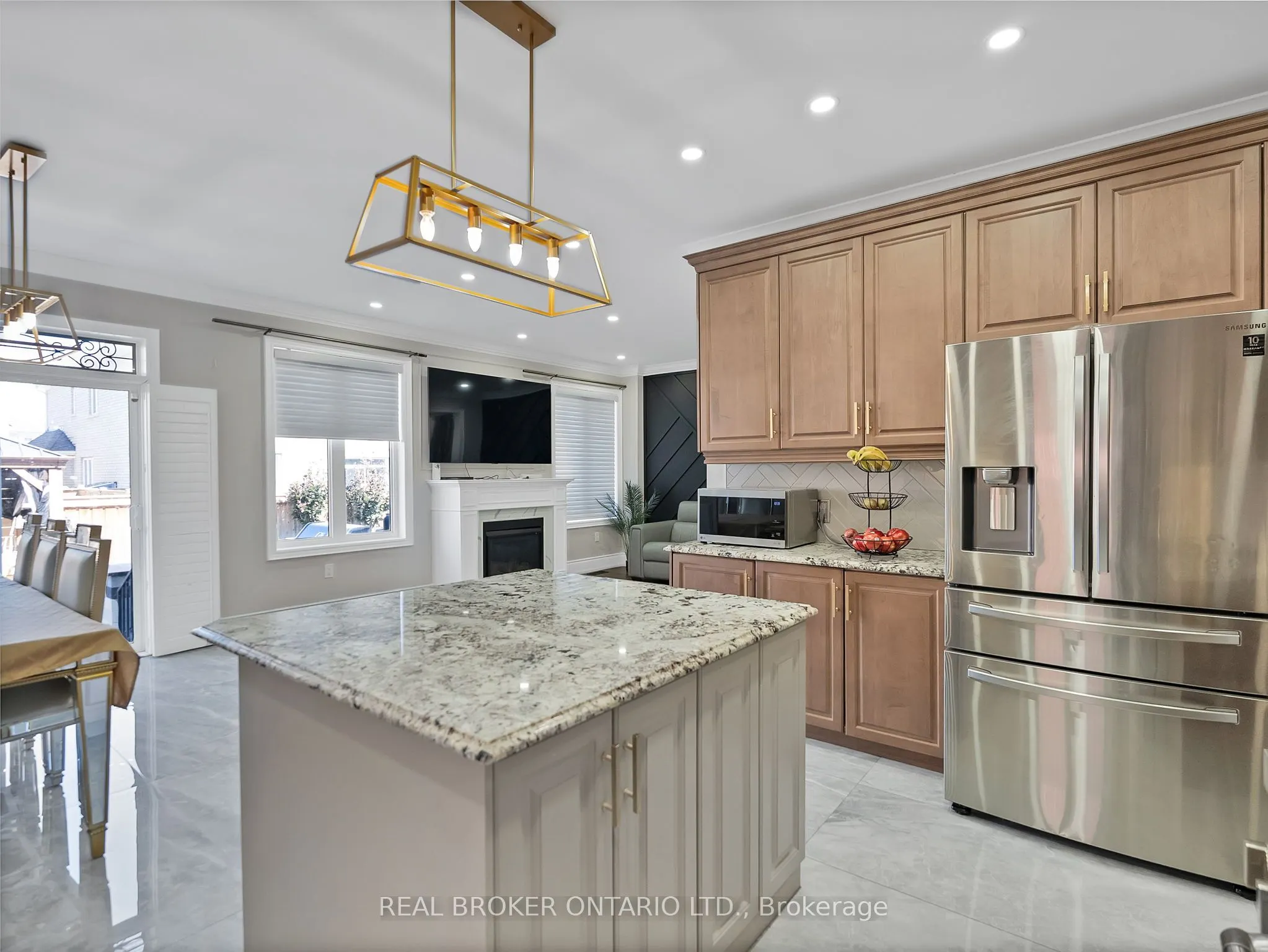 7 Maple Trail Road