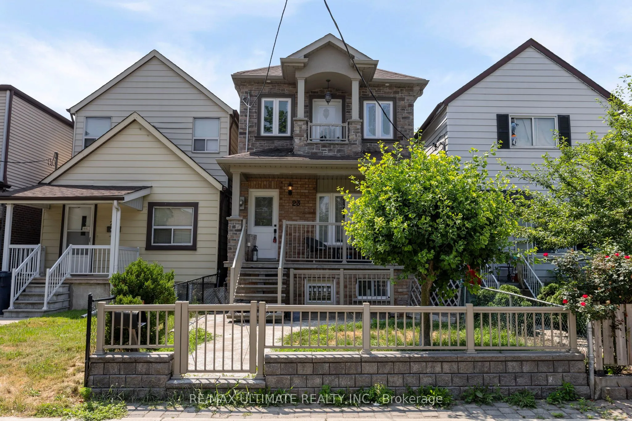 23 Seneca Avenue