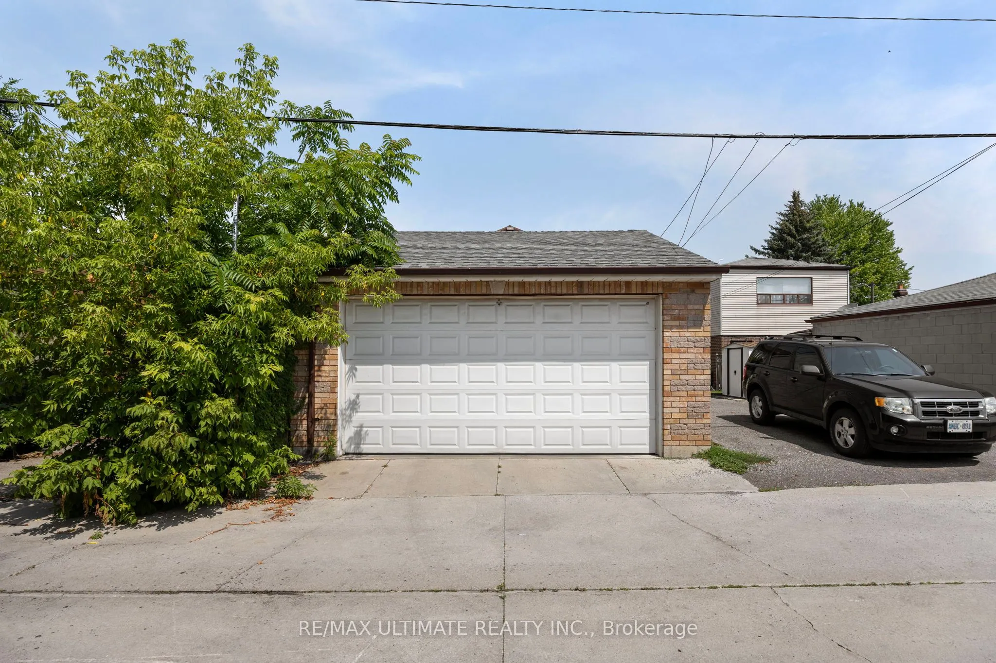 23 Seneca Avenue