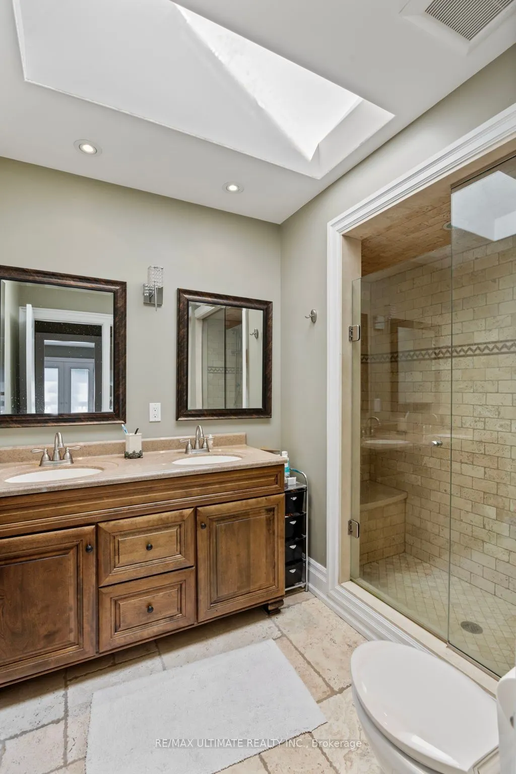 23 Seneca Avenue