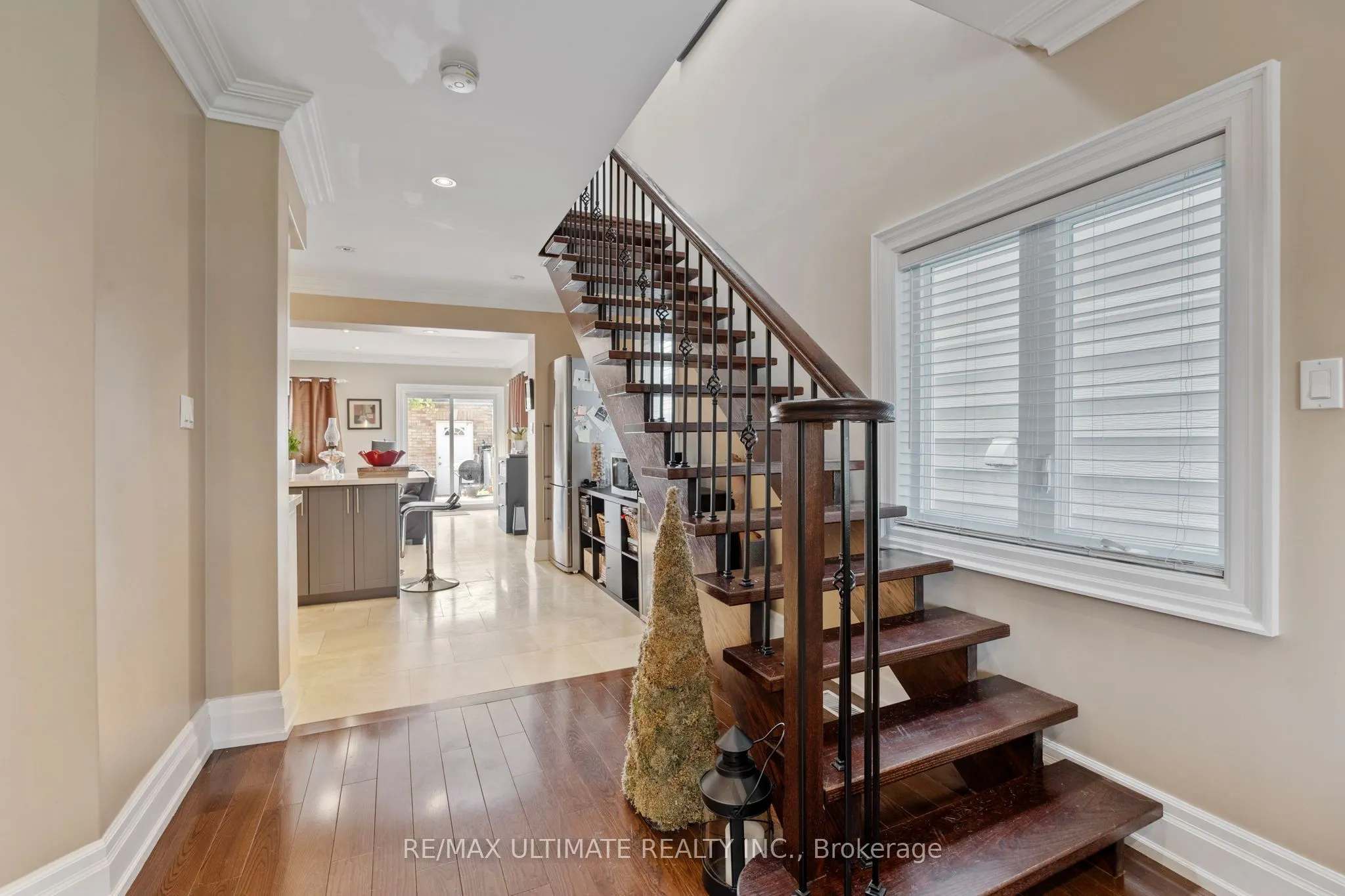 23 Seneca Avenue