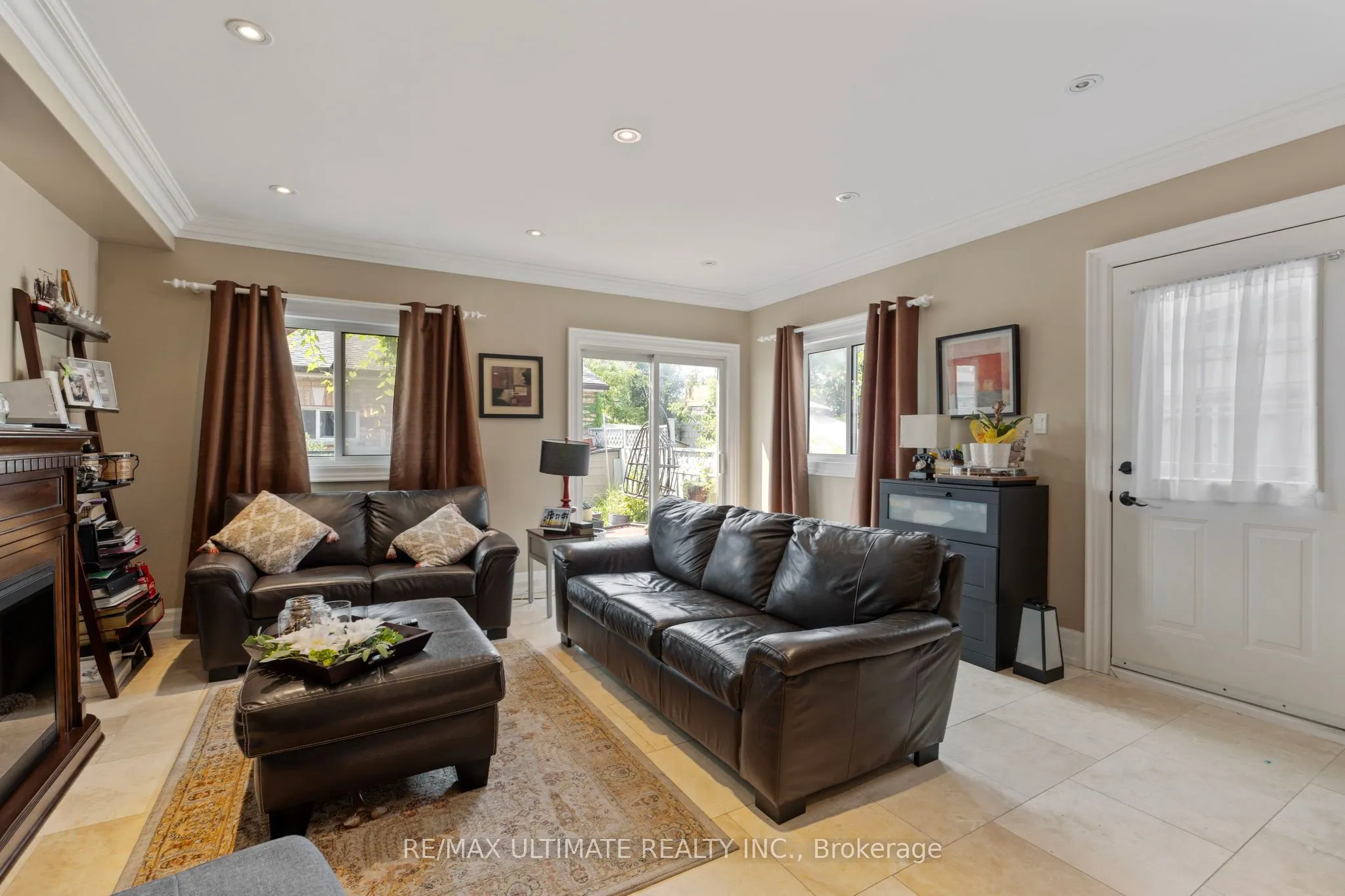 23 Seneca Avenue
