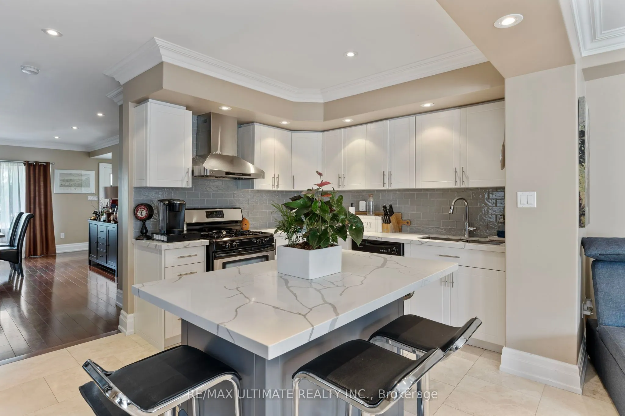 23 Seneca Avenue