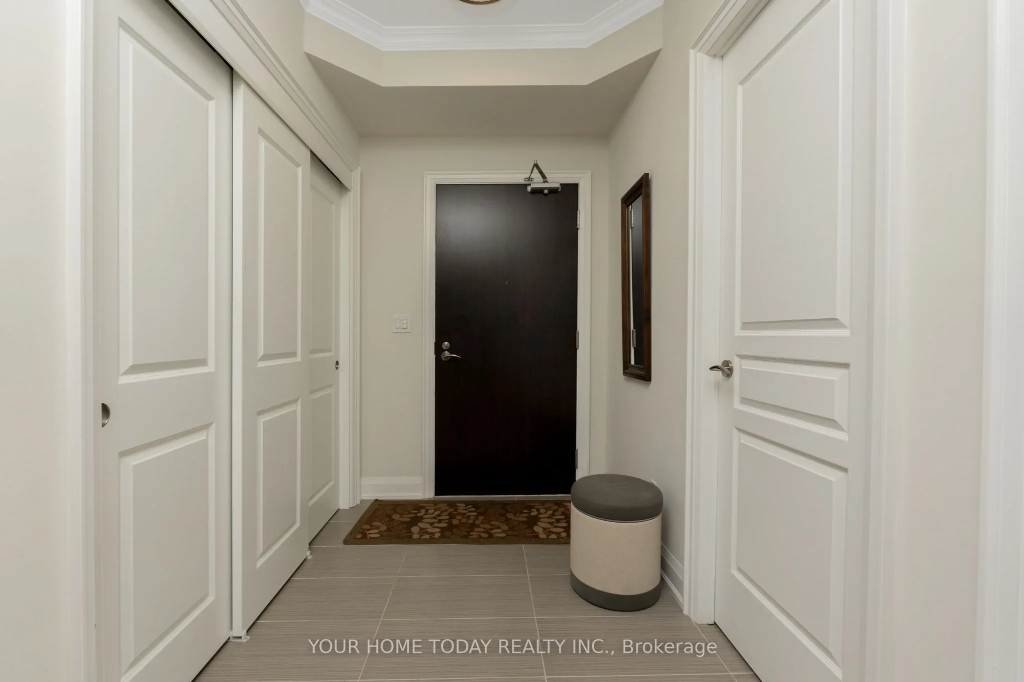50 Hall Road, #1001