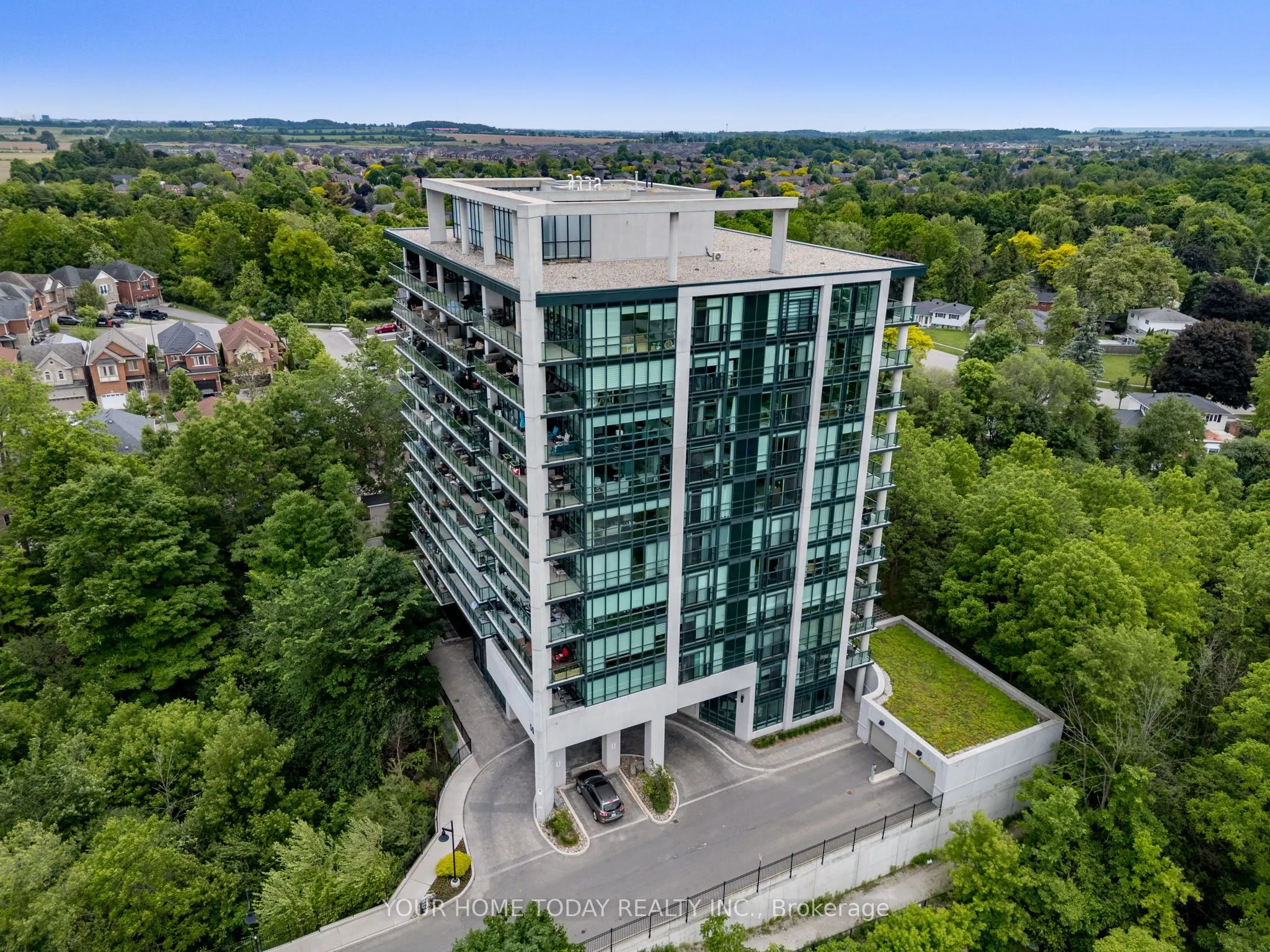 50 Hall Road, #1001