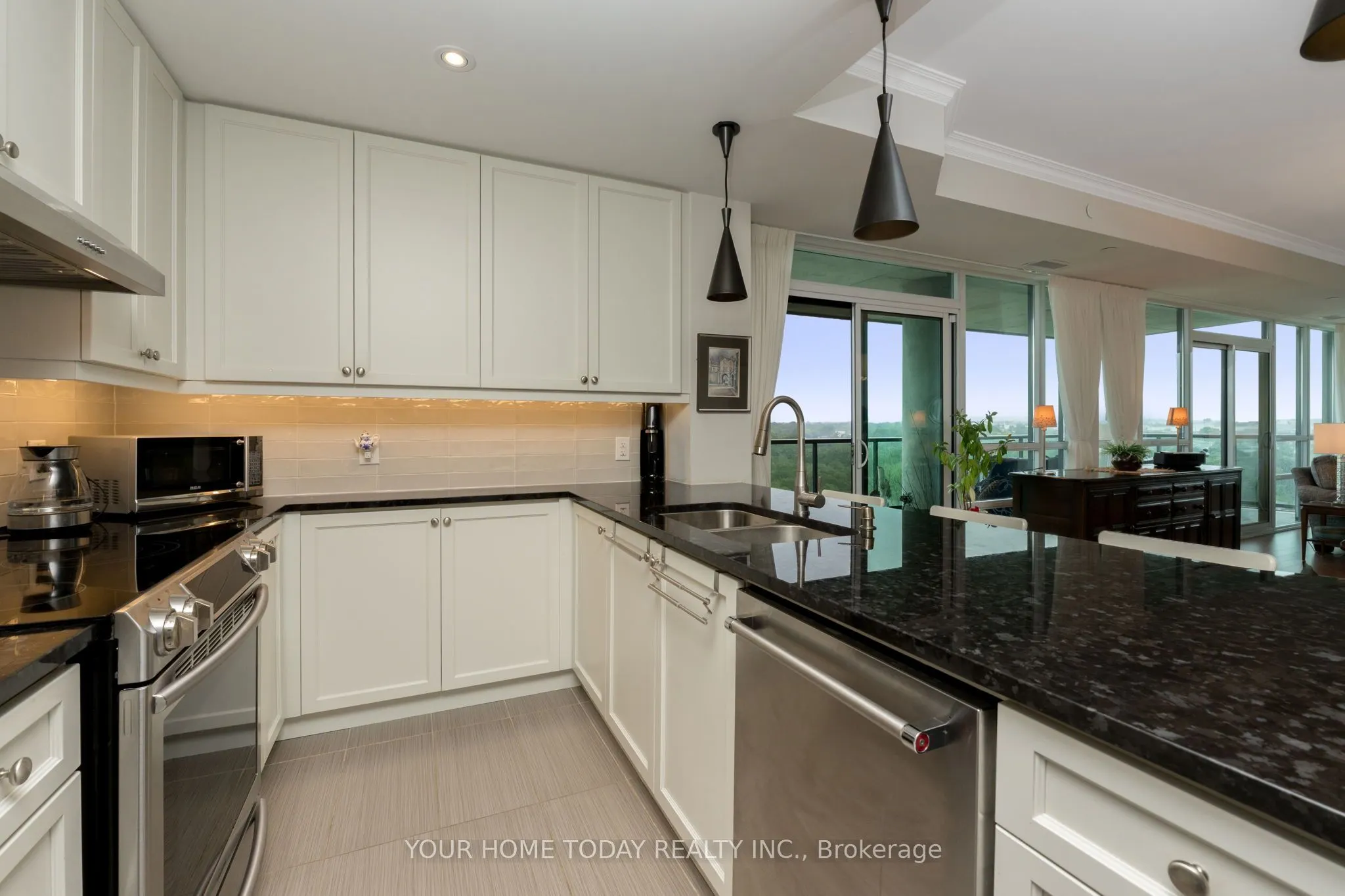 50 Hall Road, #1001