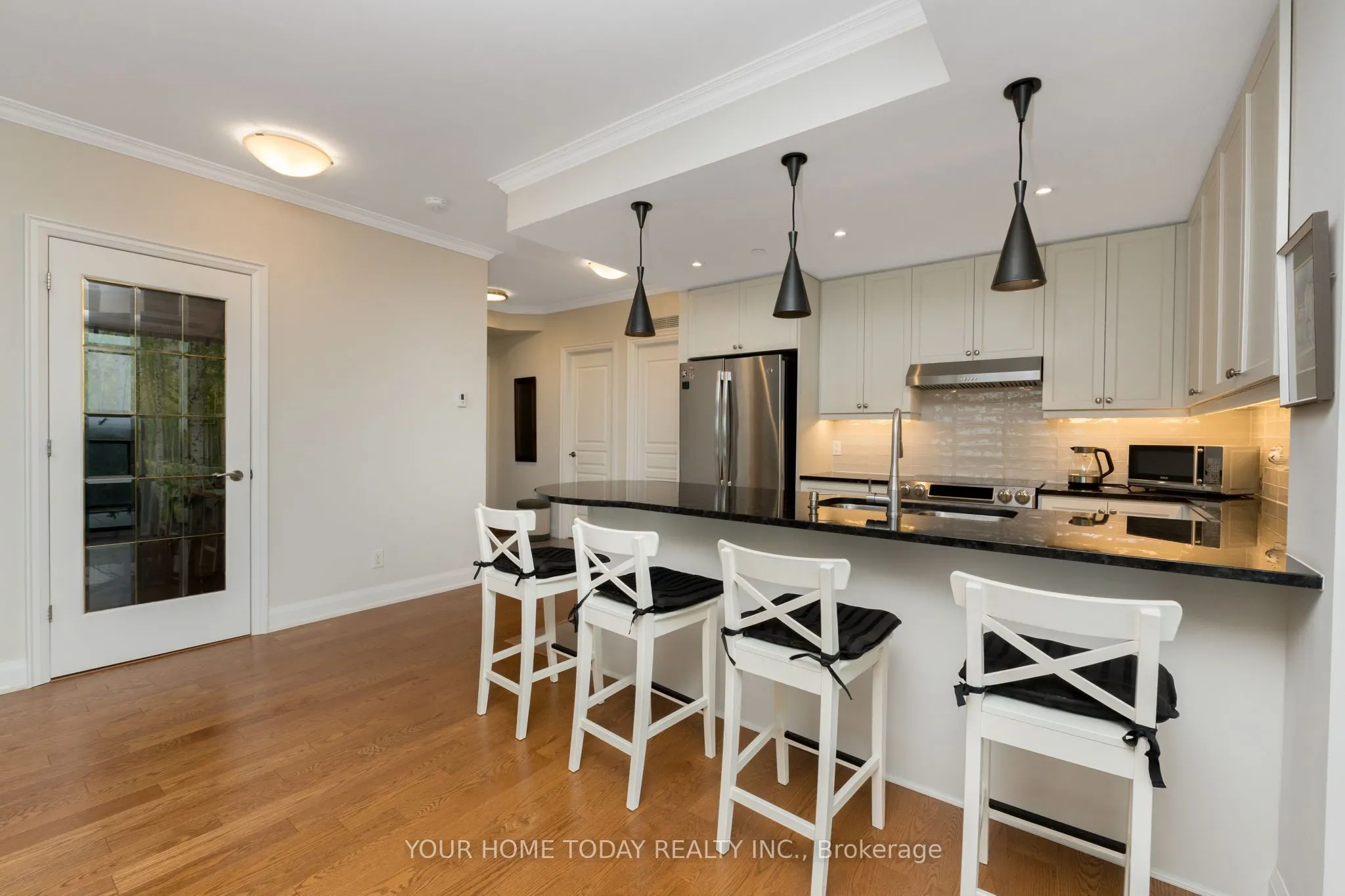 50 Hall Road, #1001