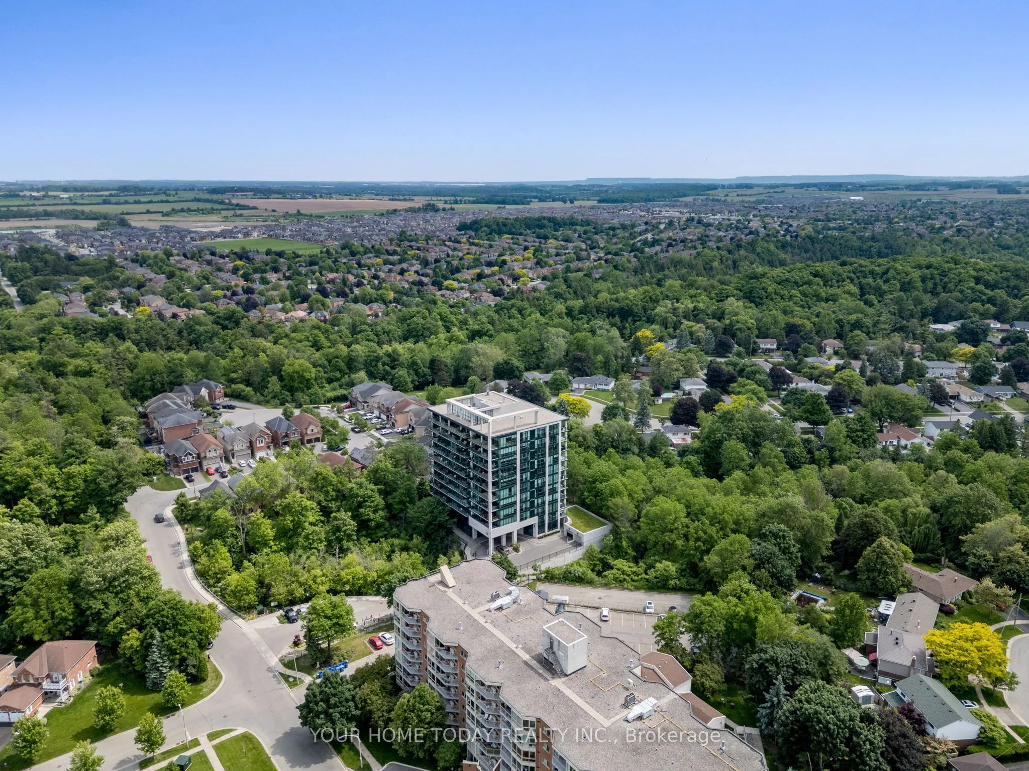 50 Hall Road, #1001