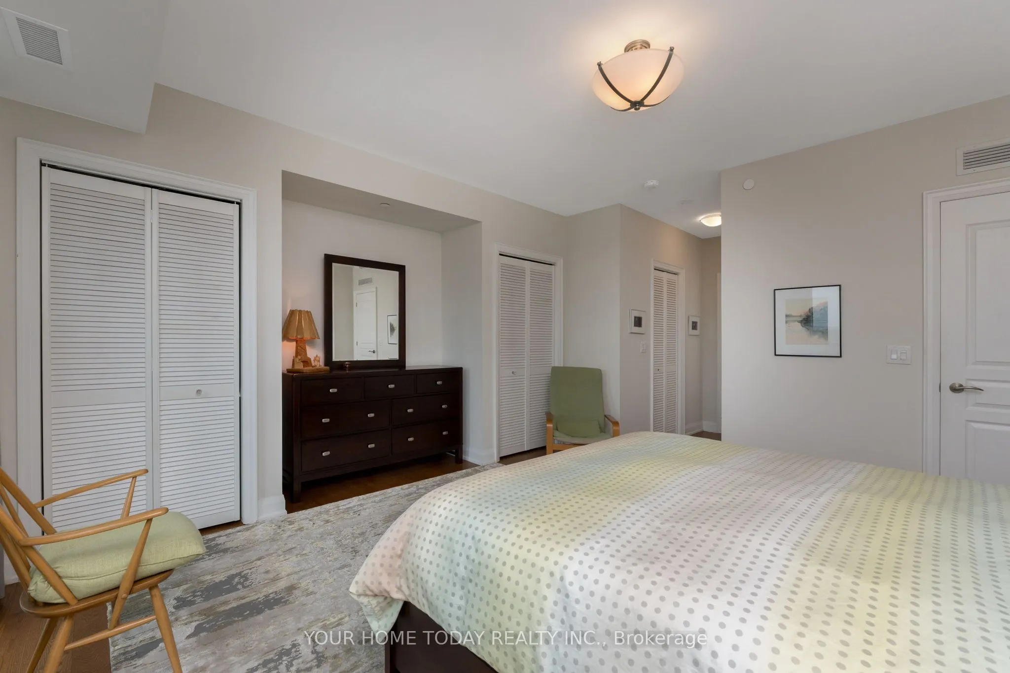 50 Hall Road, #1001