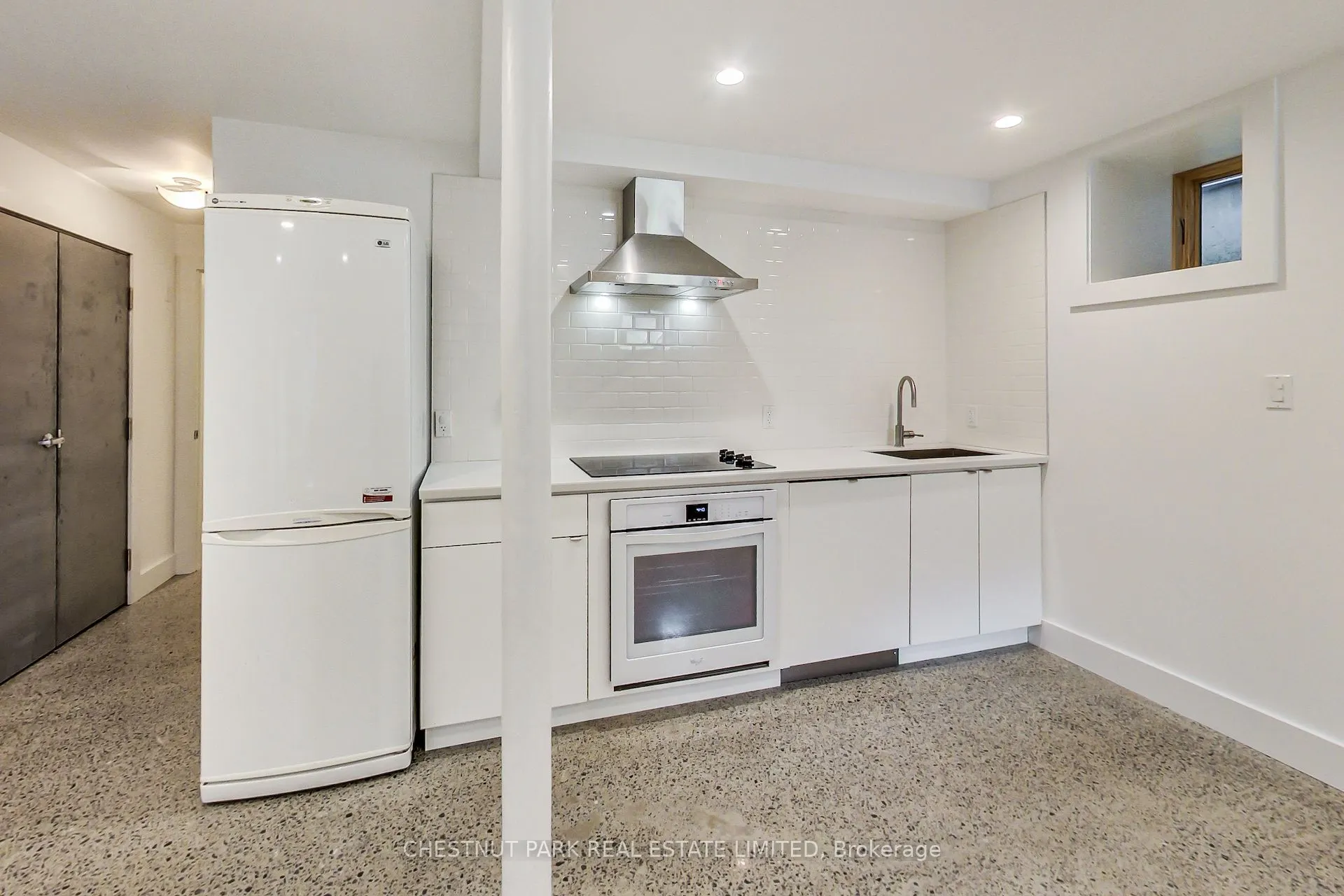 37 Tyndall Avenue, #Lower