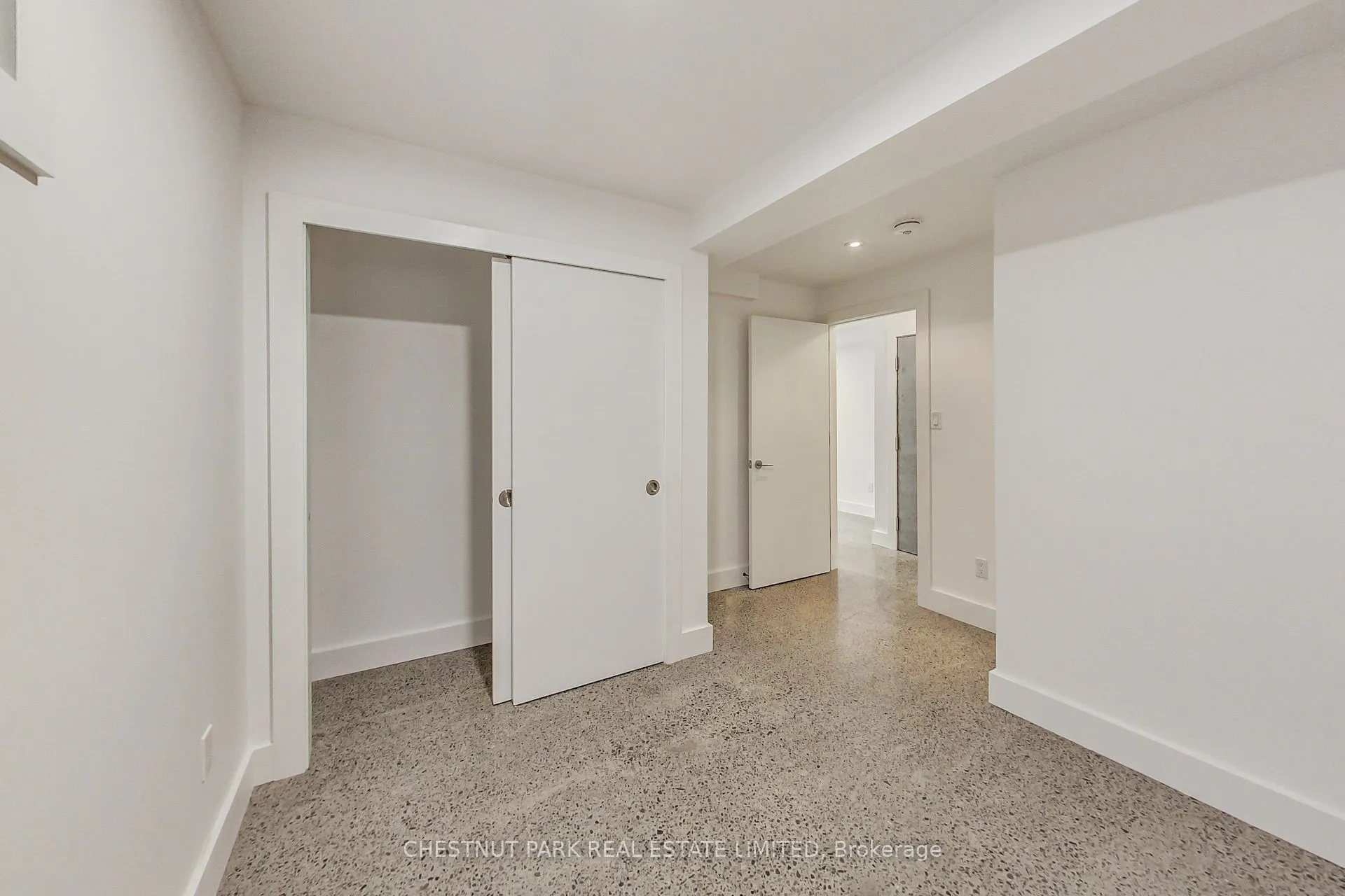 37 Tyndall Avenue, #Lower