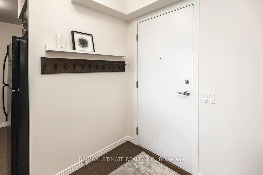 60 Heintzman Street, #740