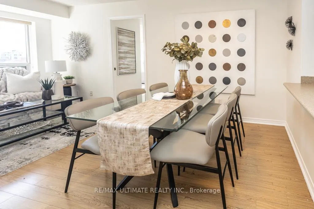 60 Heintzman Street, #740