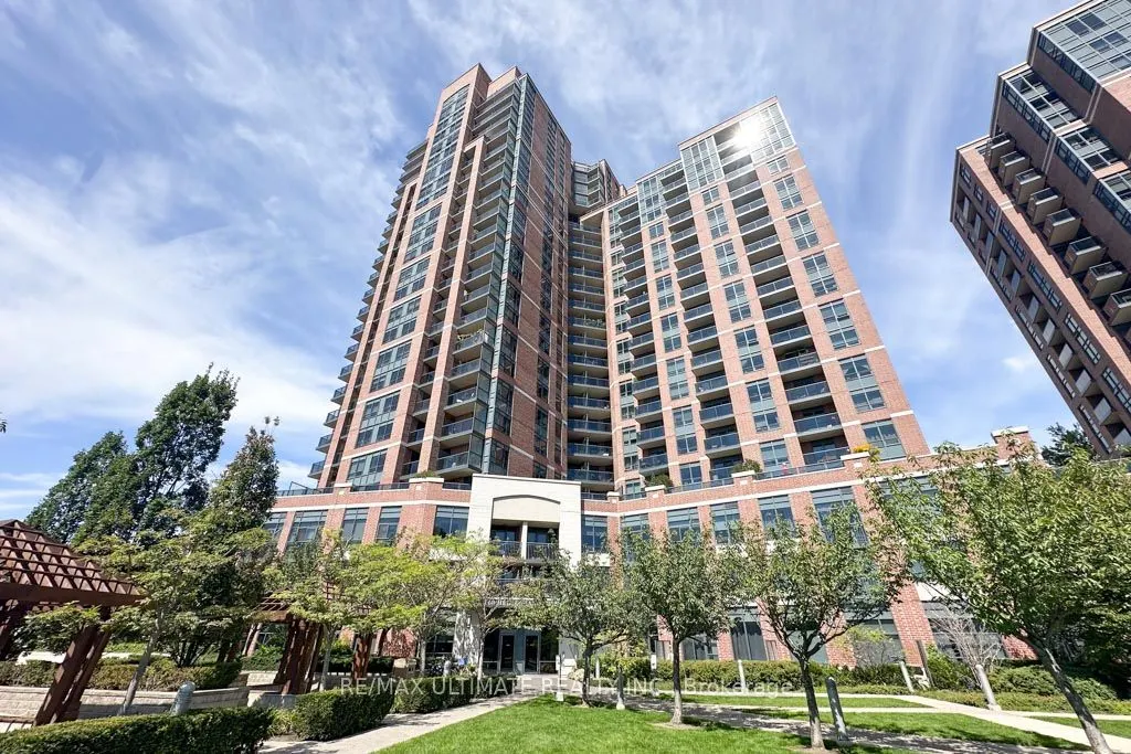60 Heintzman Street, #740