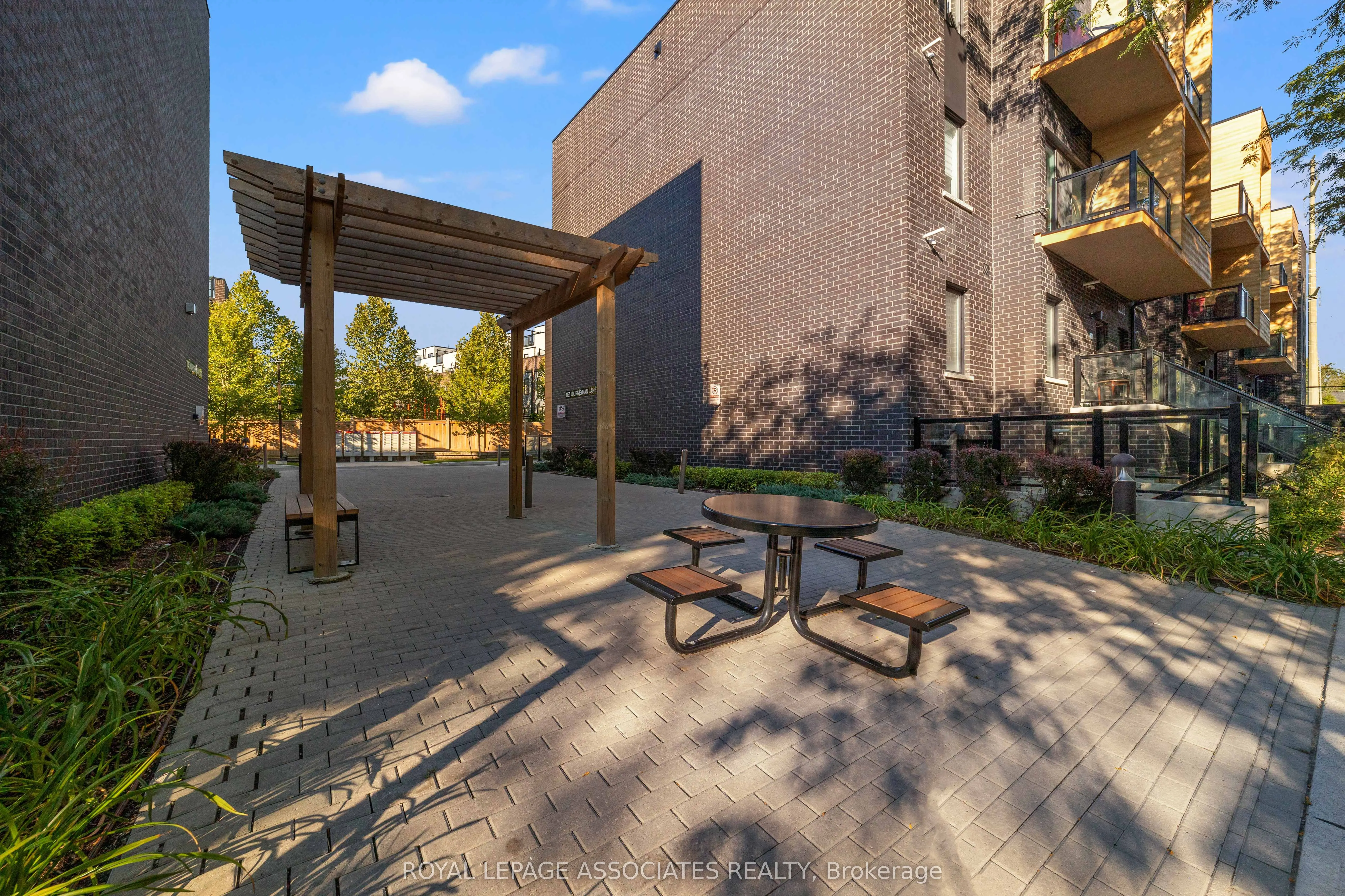 1165 Journeyman Lane, #213
