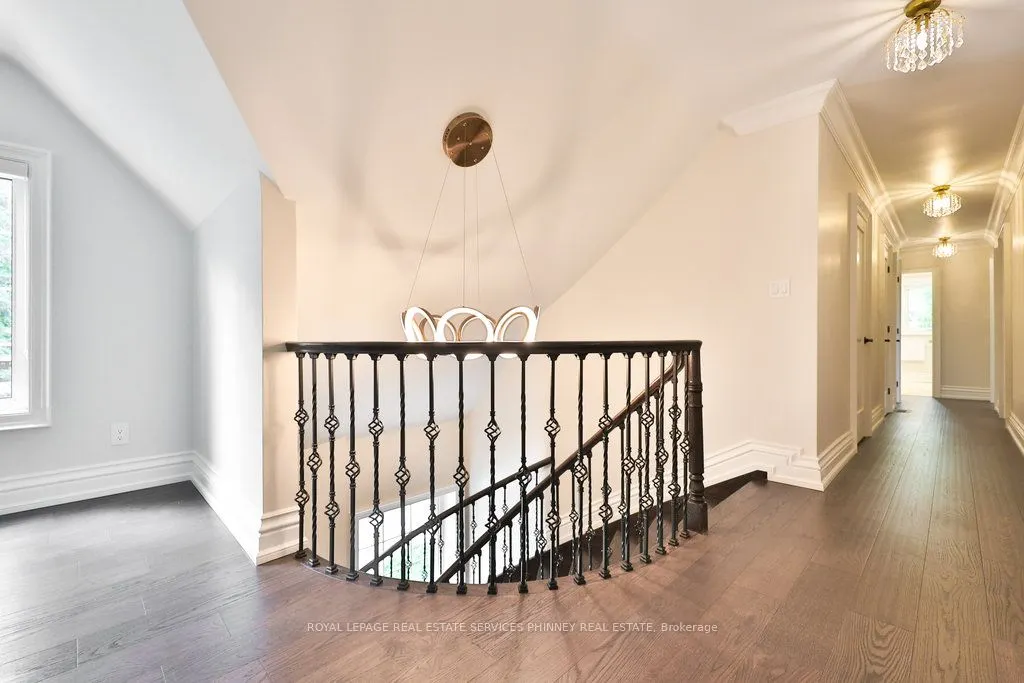 1033 Wenleigh Court