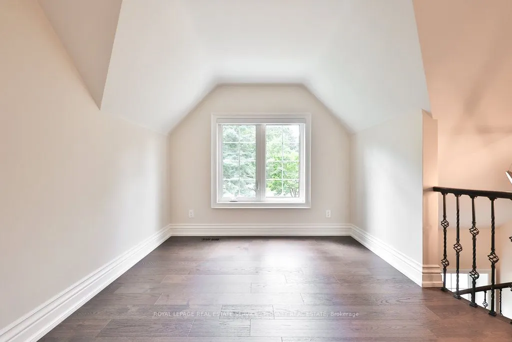 1033 Wenleigh Court