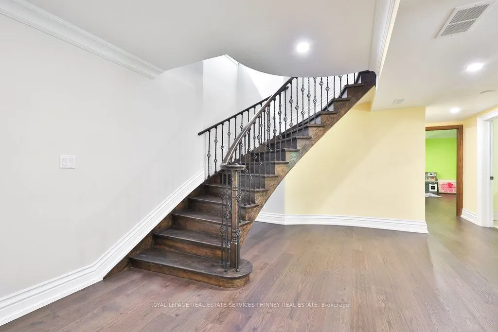 1033 Wenleigh Court