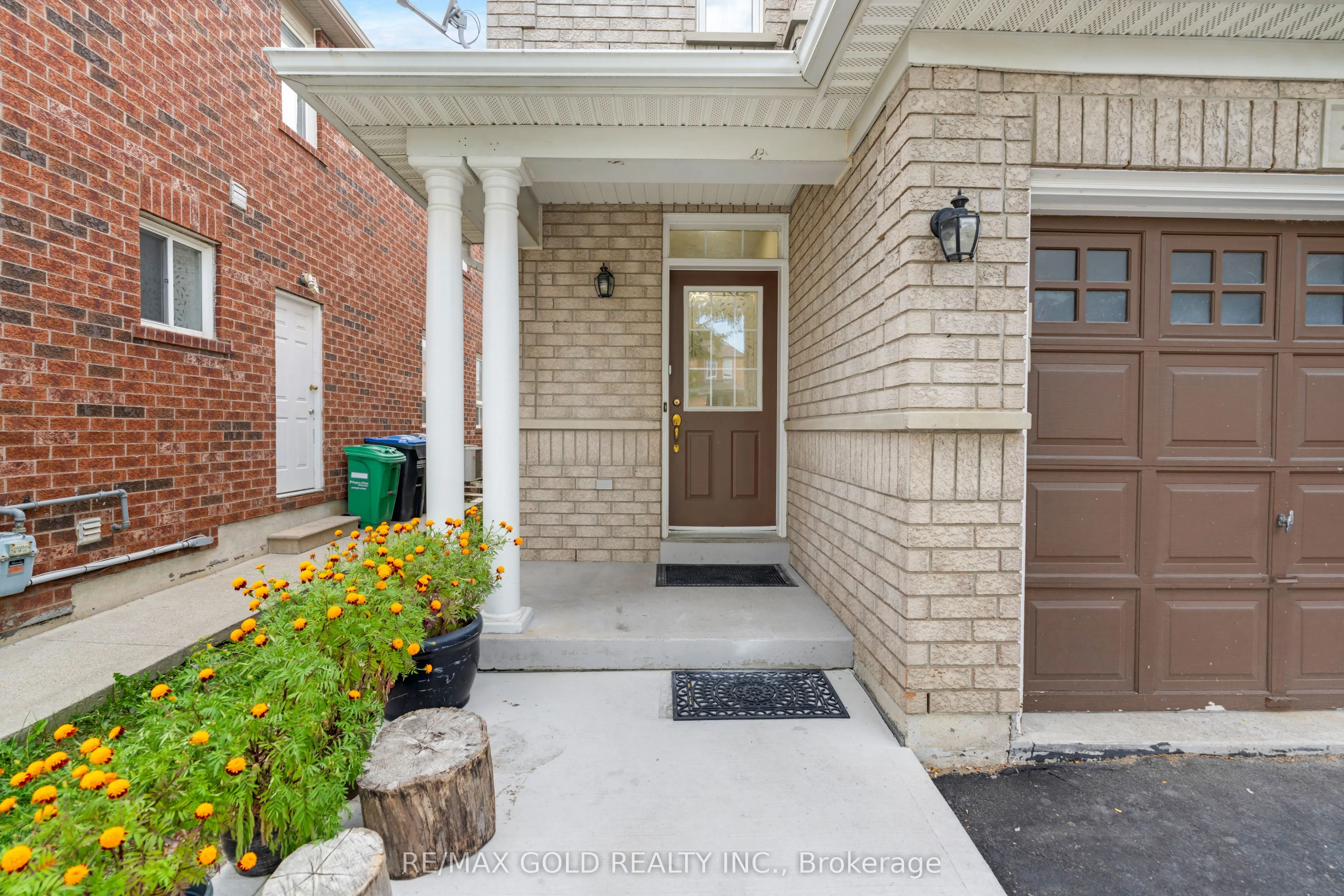 29 Sand Cherry Crescent