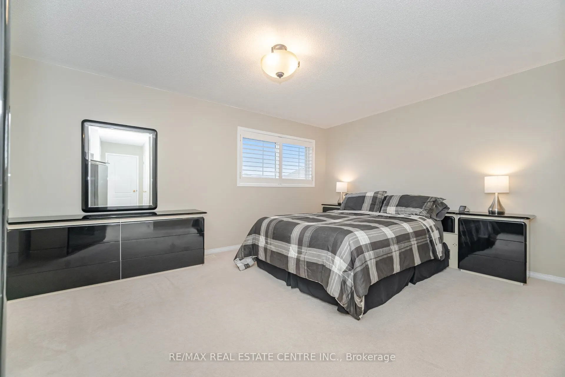 275 Cresthaven Road