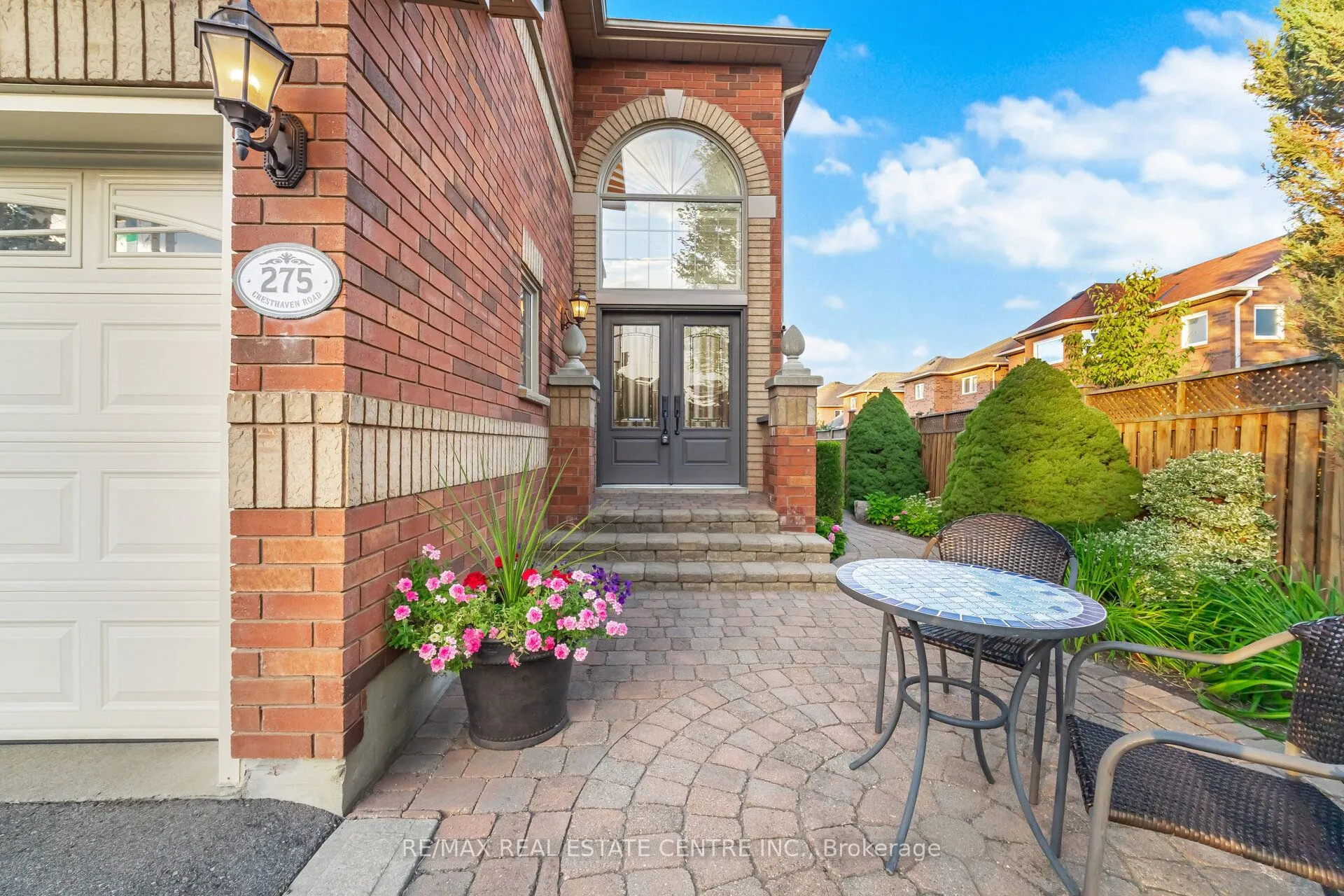 275 Cresthaven Road