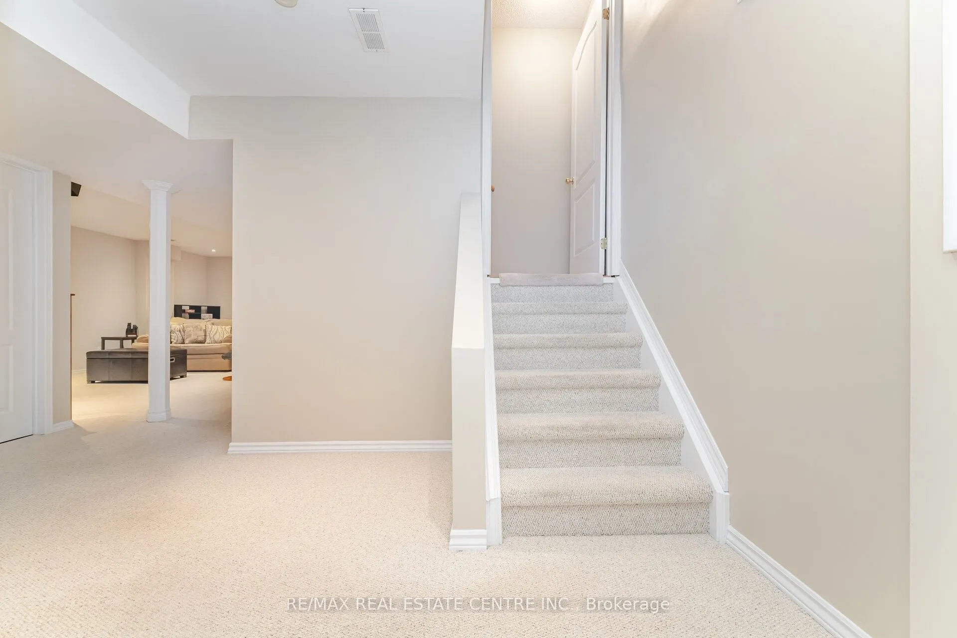275 Cresthaven Road