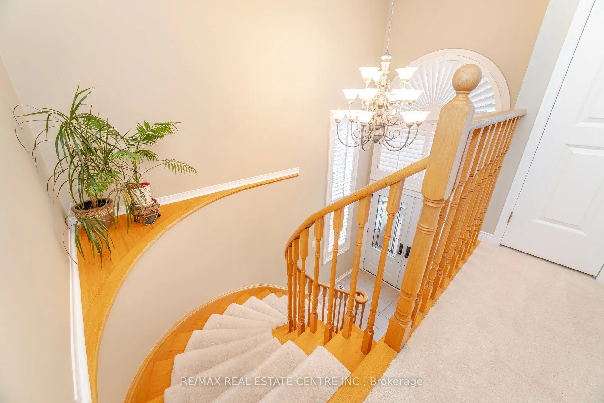 275 Cresthaven Road