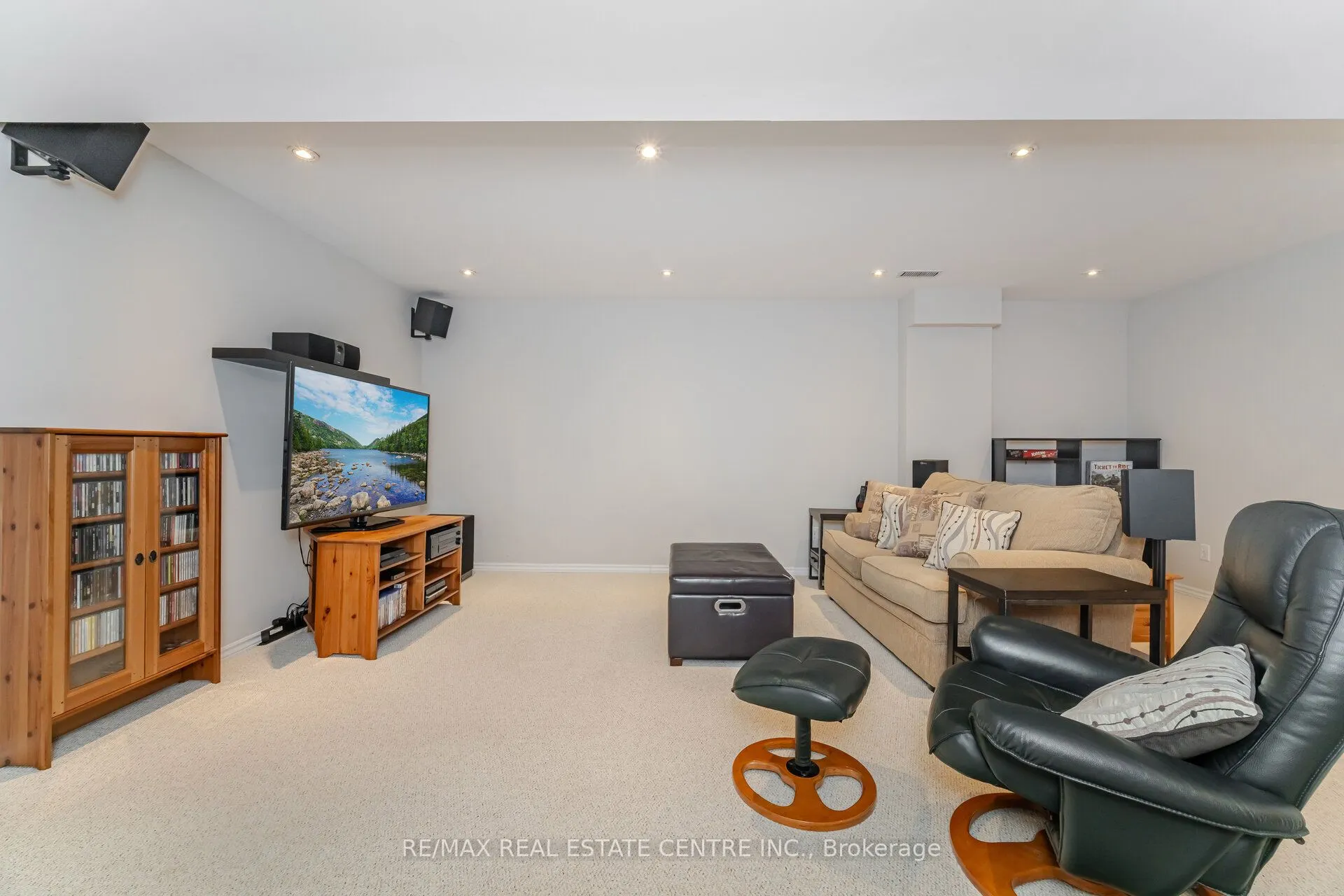 275 Cresthaven Road