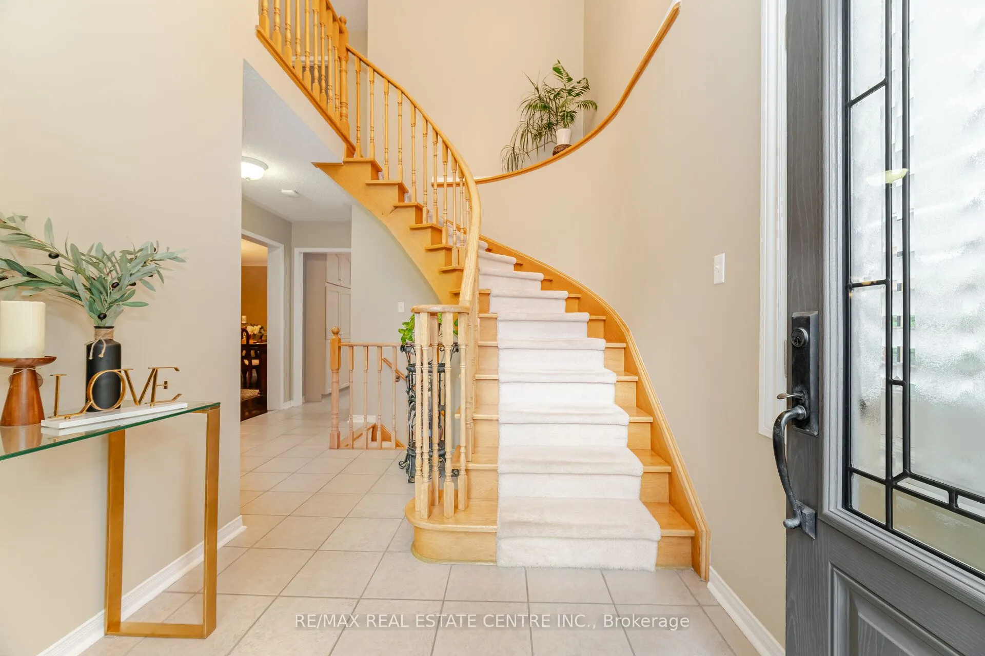 275 Cresthaven Road