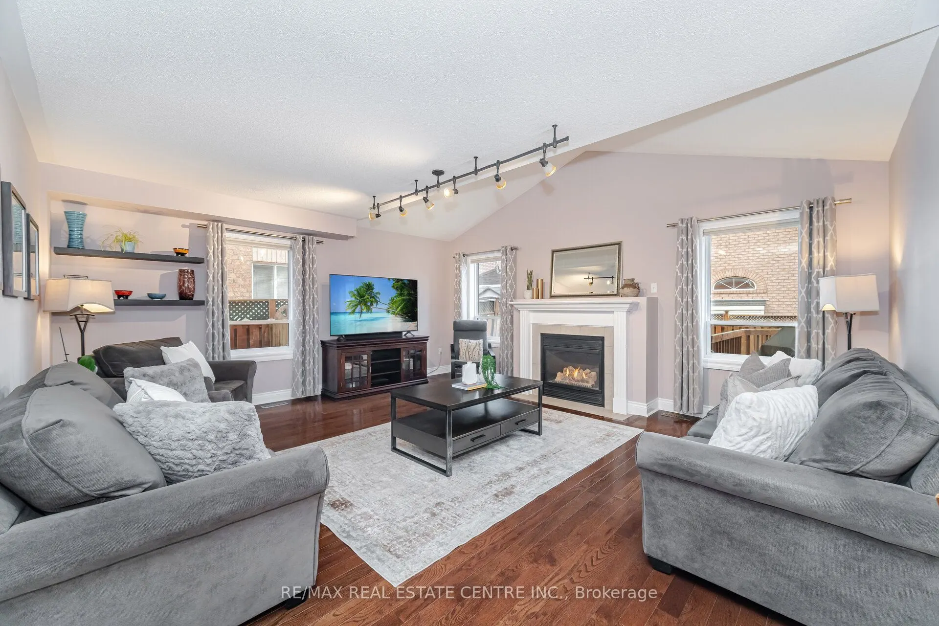275 Cresthaven Road
