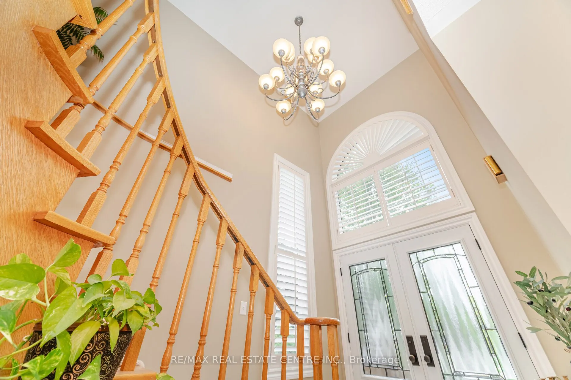 275 Cresthaven Road