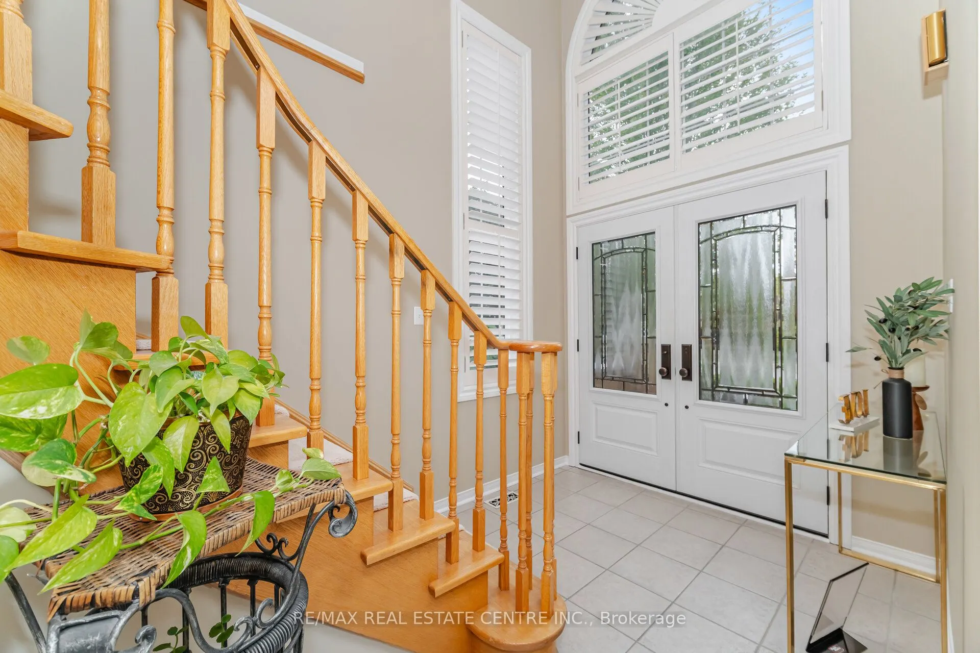 275 Cresthaven Road
