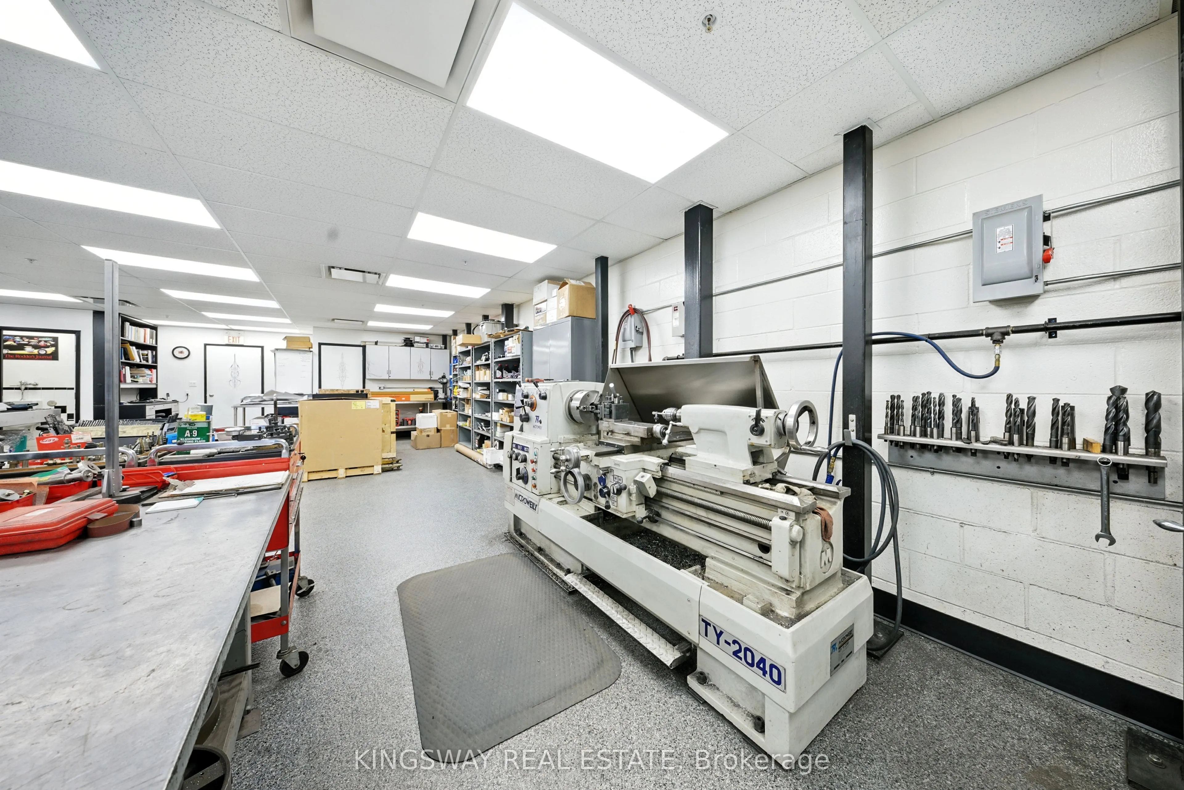 2359 Royal Windsor Drive, #3